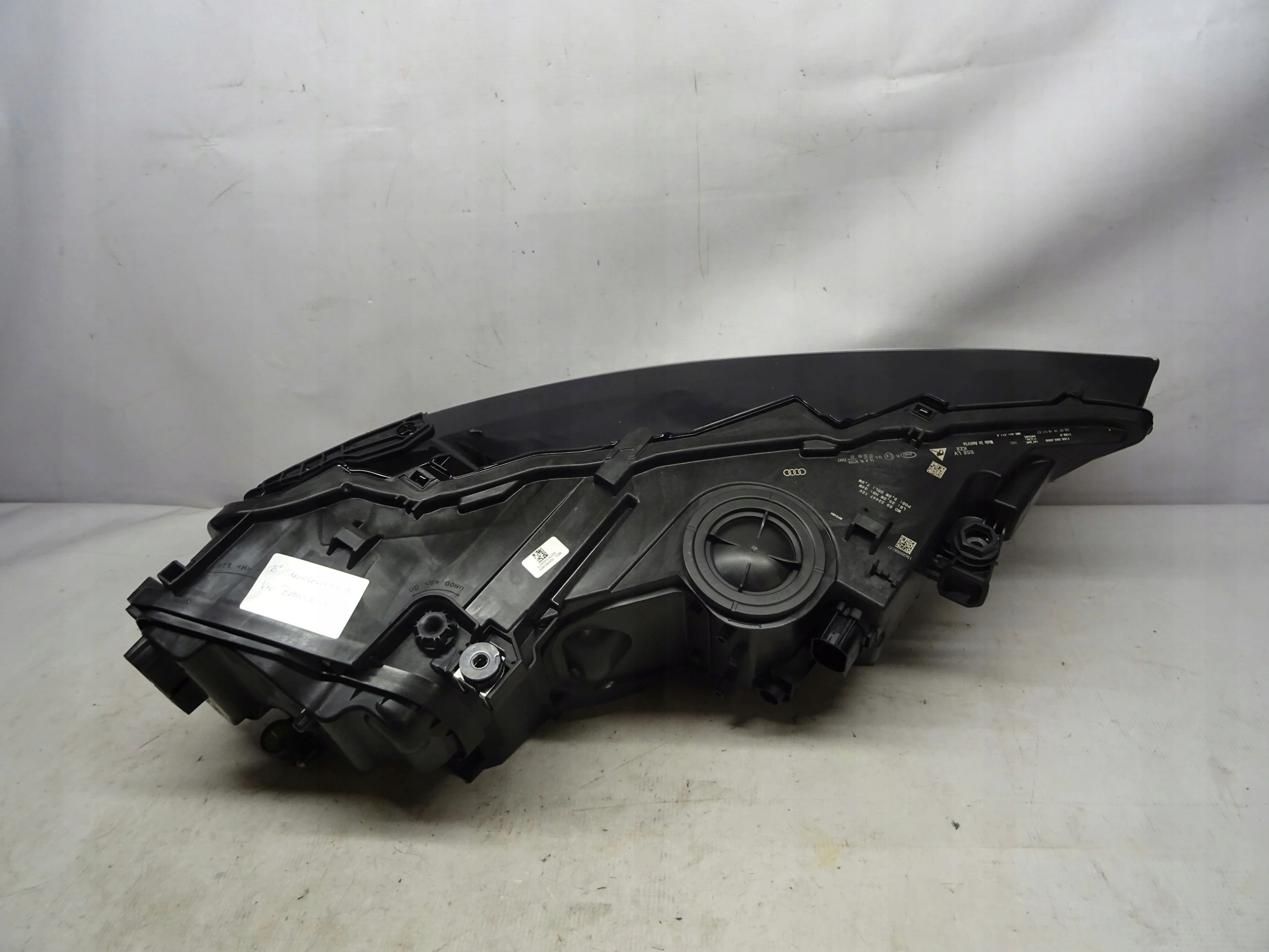 AUDI Q7 REFLEKTOR LEWY NOWY 4M0941011A Typ samochodu Samochody osobowe