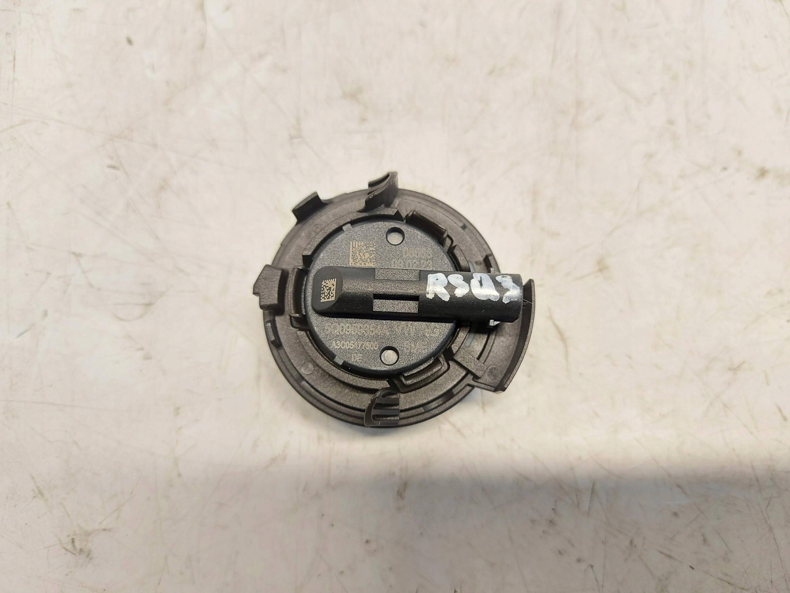 Audi RSQ3 Q3 83A 2022r Crashsensor Drucksensor 5Q0959354A