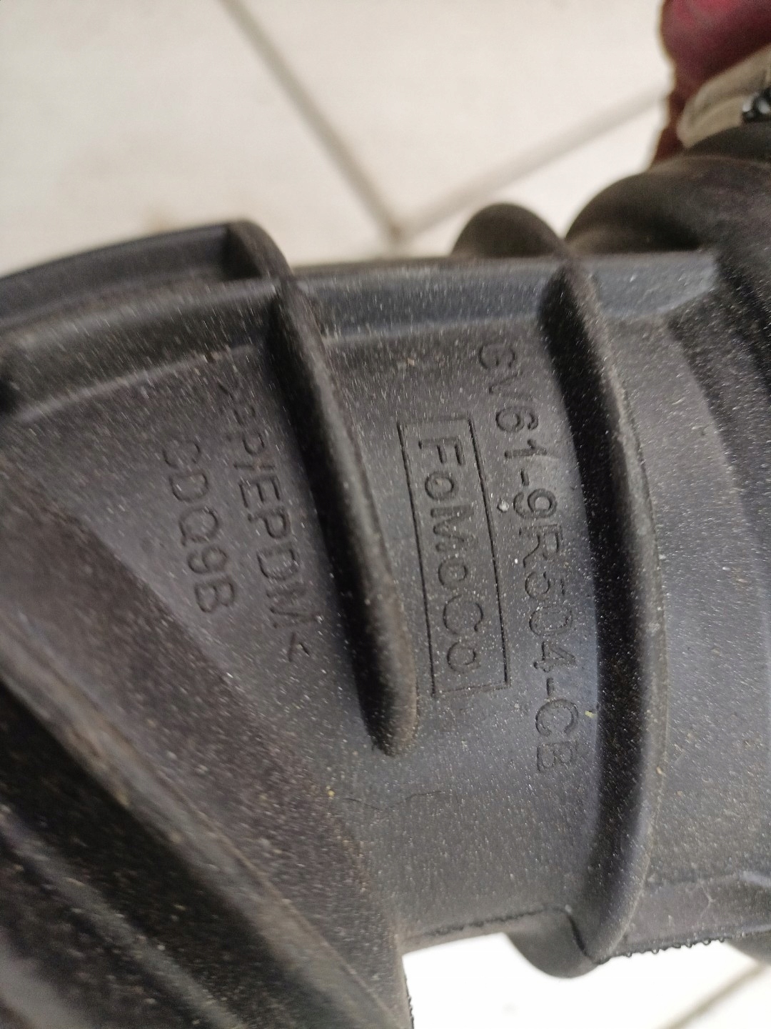 pipe air Ford Escape 3 C520 facelift 2017 GV61-9R504-CB