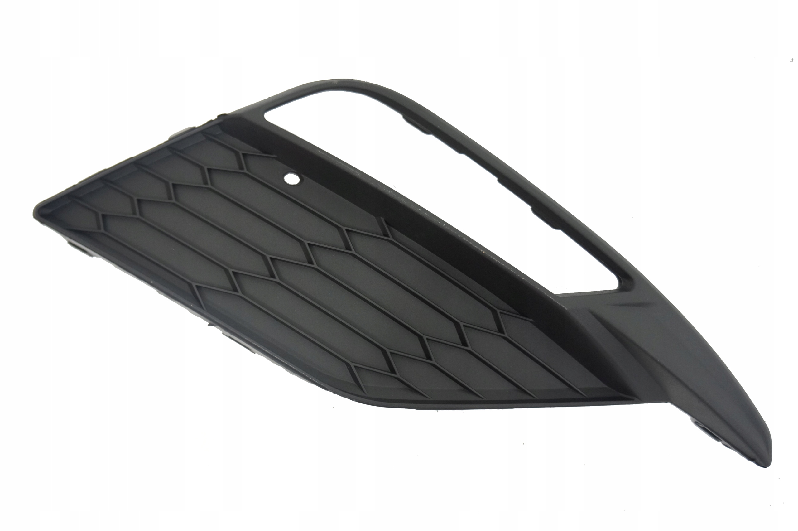 KRATKA ATRAPA ZDERZAKA PRAWA SEAT LEON III FR LIFT