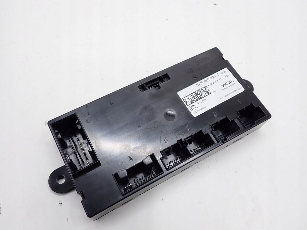 5WA907727T - МОДУЛЬ УПРАВЛЕНИЯ КОНДИЦИОНЕРОМ SEAT LEON IV KL 5F