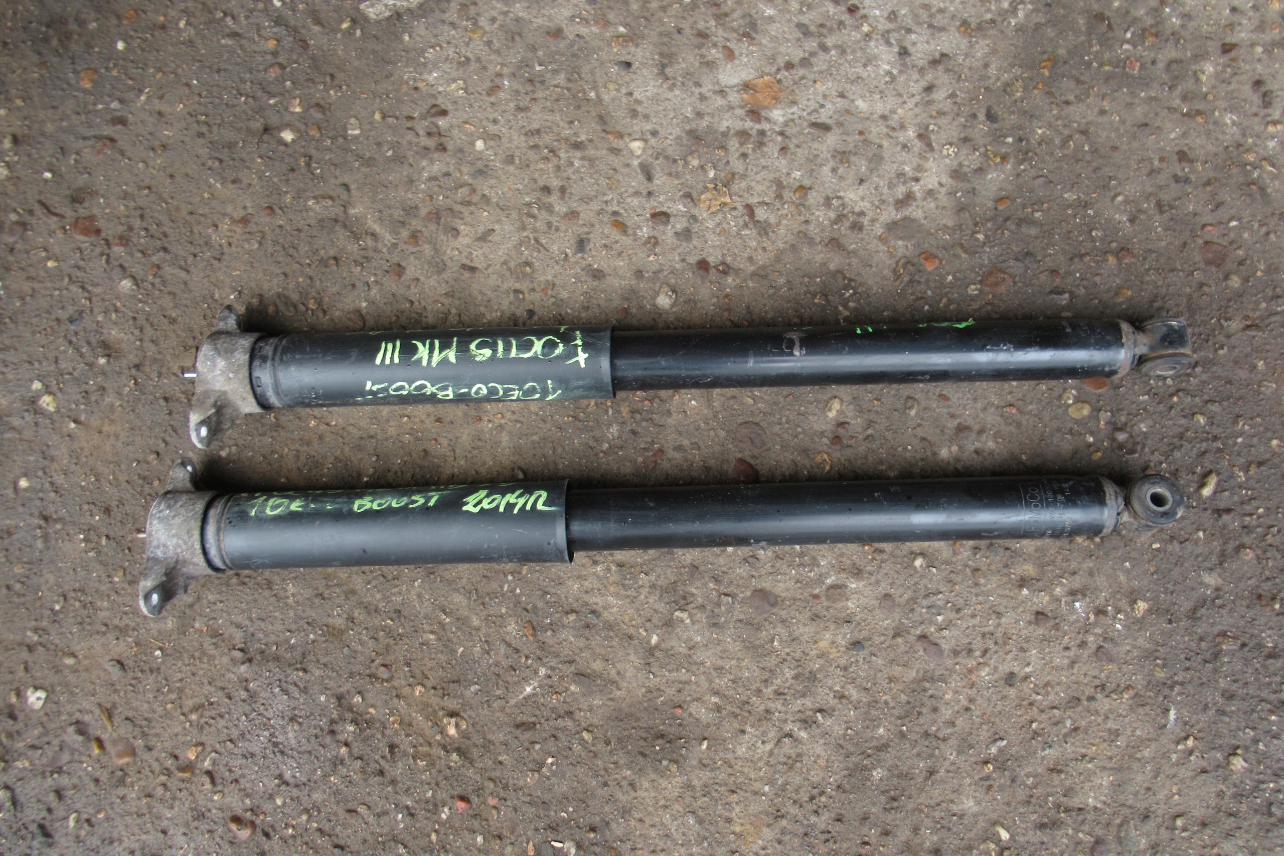 FORD FOCUS MK3 1.0 EB Stoßdämpfer heck BV61-18080
