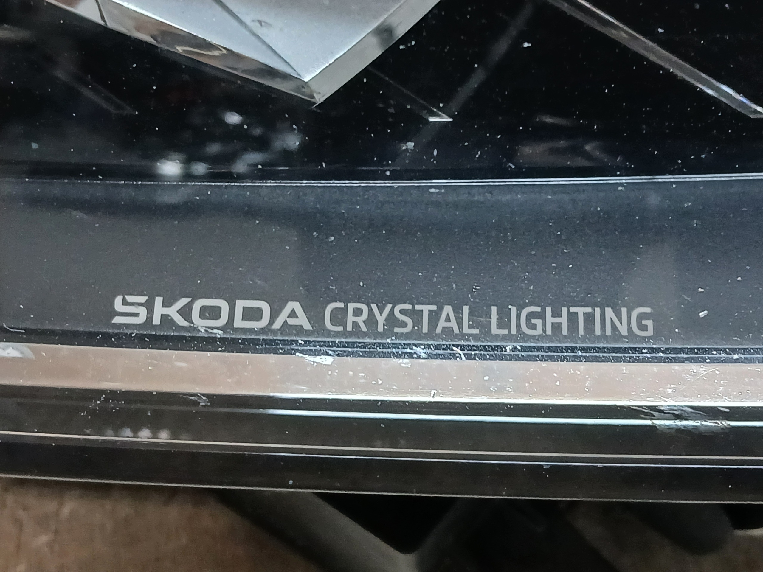 light lights front right left SKODA OCTAVIA IV 4 LIFT FULL LED 5E4941036