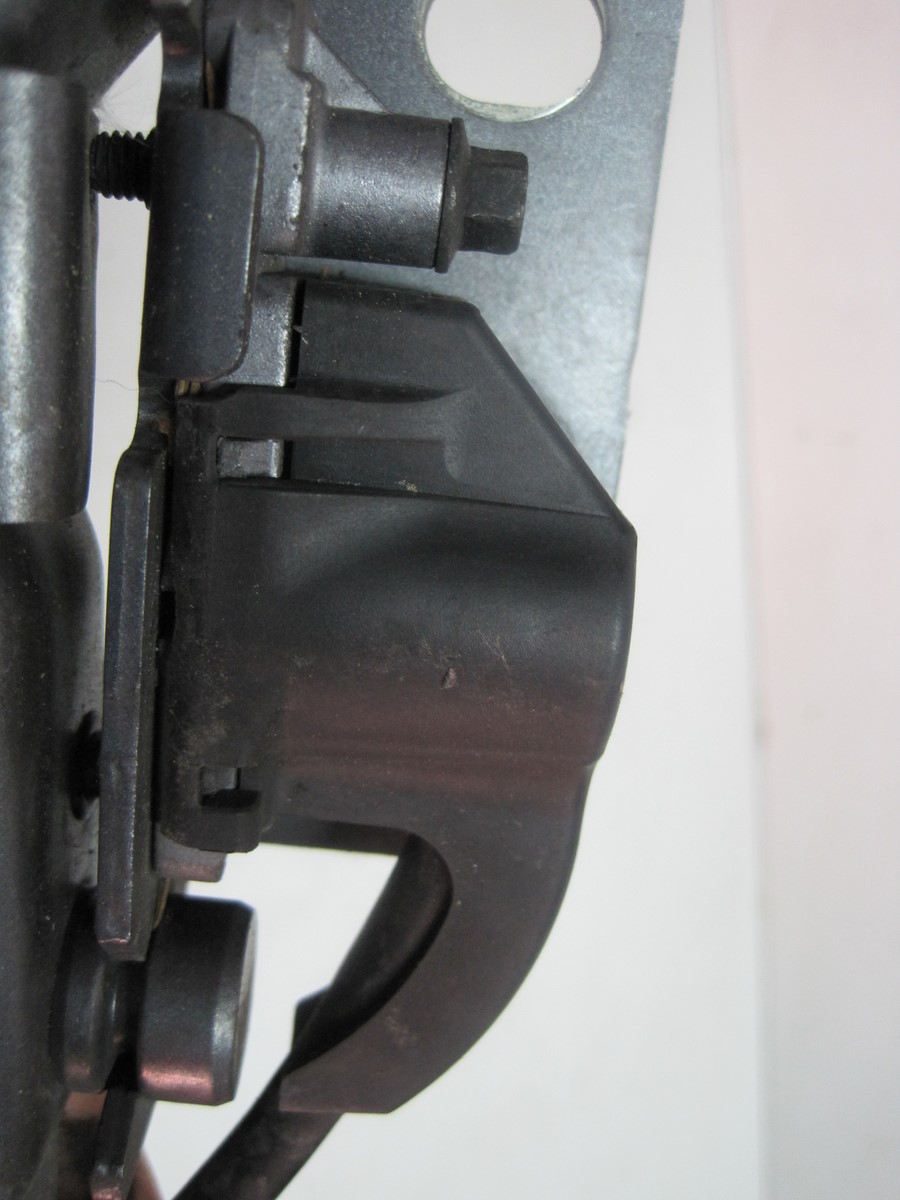 hinge bonnets VOLVO V40 II 14R right PIROTECHNICZNY