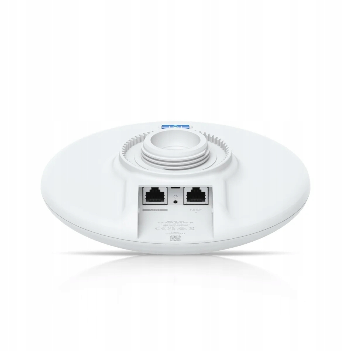 Ubiquiti UDB-Pro-EU Device Bridge Pro 5 GHz wireless bridge with PoE output that connects at 5+ km distances or seamlessly uplinks to UniFi WiFi, (2) GbE ports with (1) PoE output for PoE devices — 14