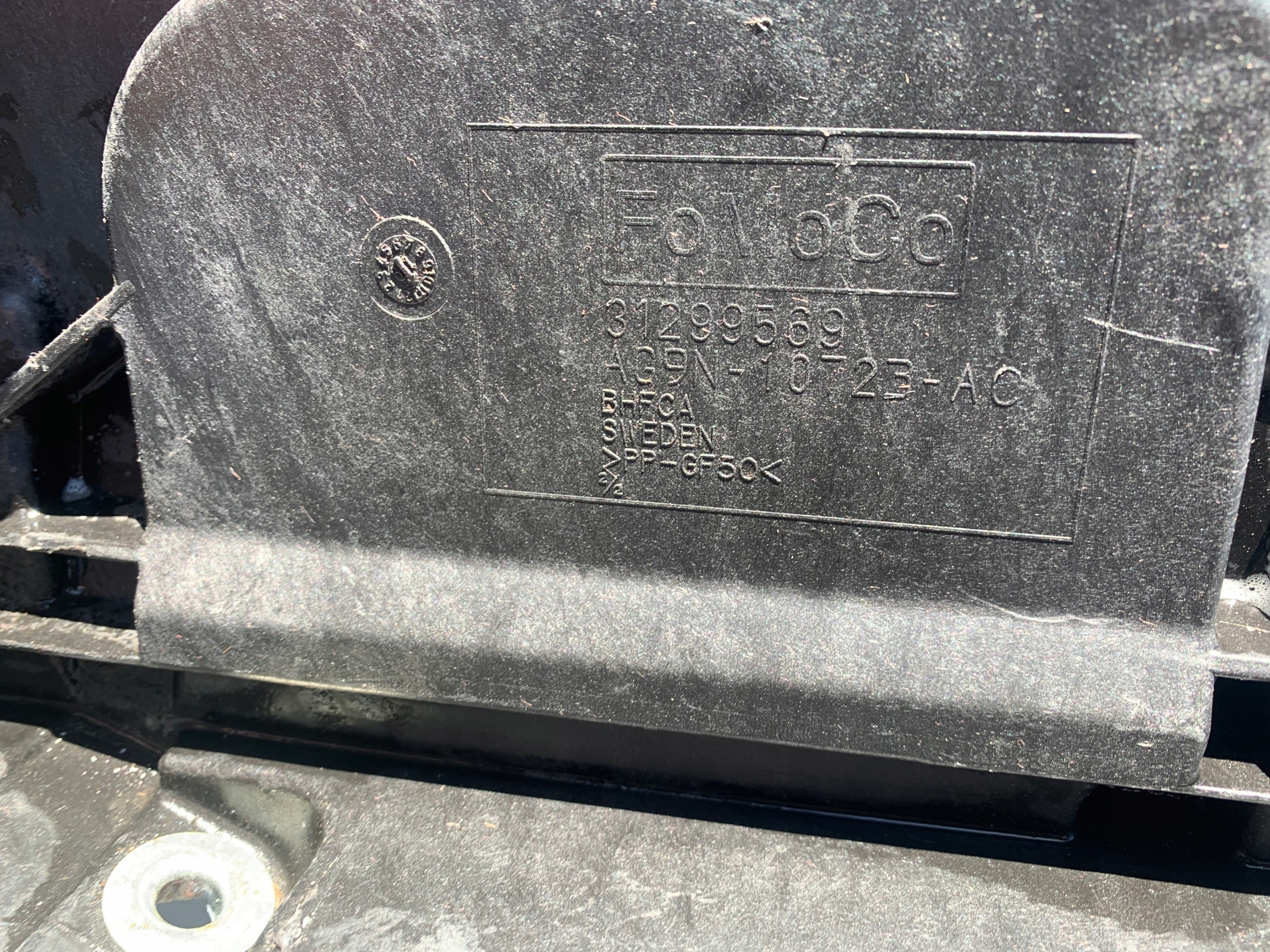 OBUDOWA PODSTAWA AKUMLATORA 31299569 VOLVO S60 II V60 I Typ samochodu Samochody osobowe