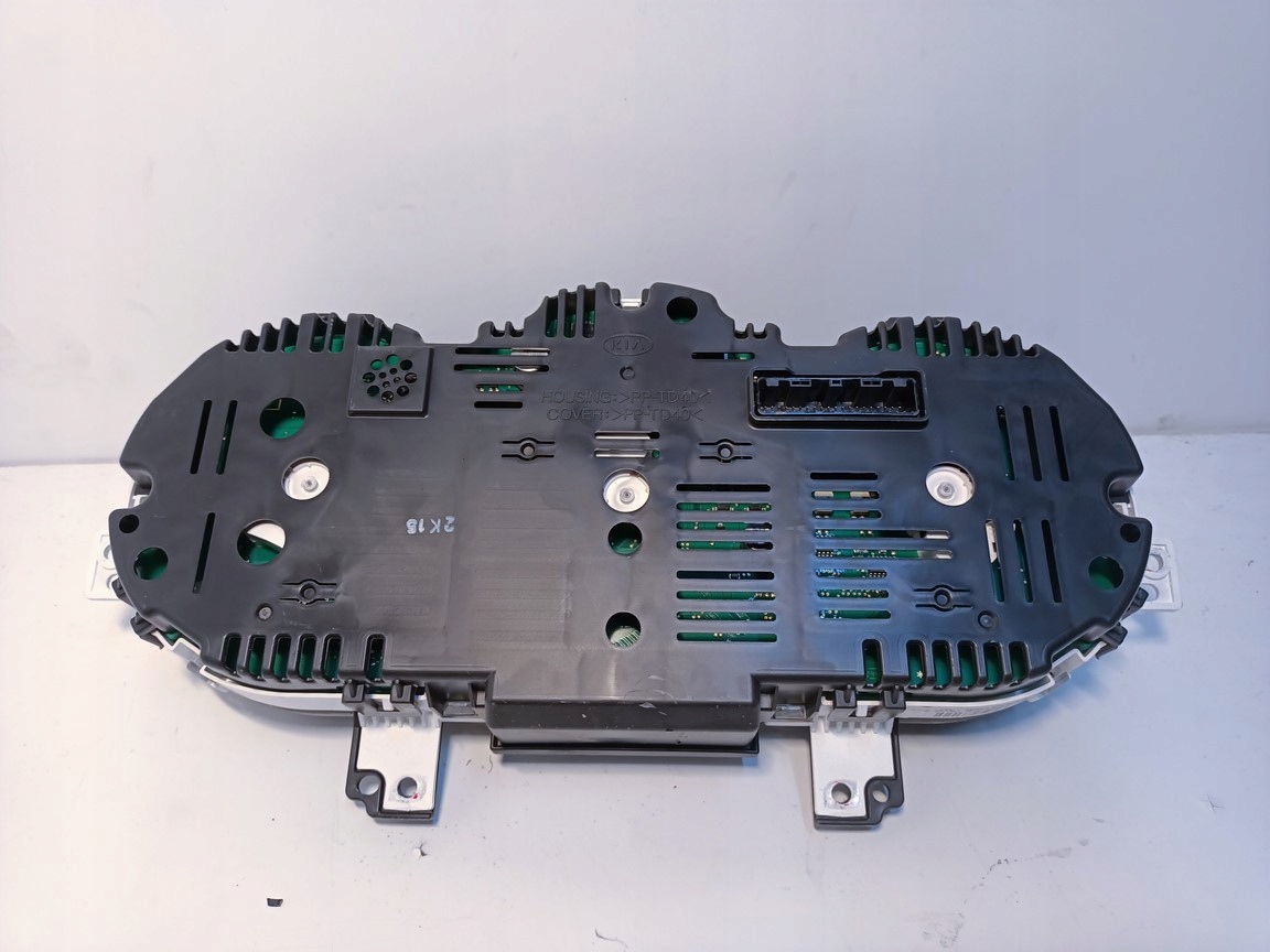 KIA RIO III dials clock ANGLIK UK 2011