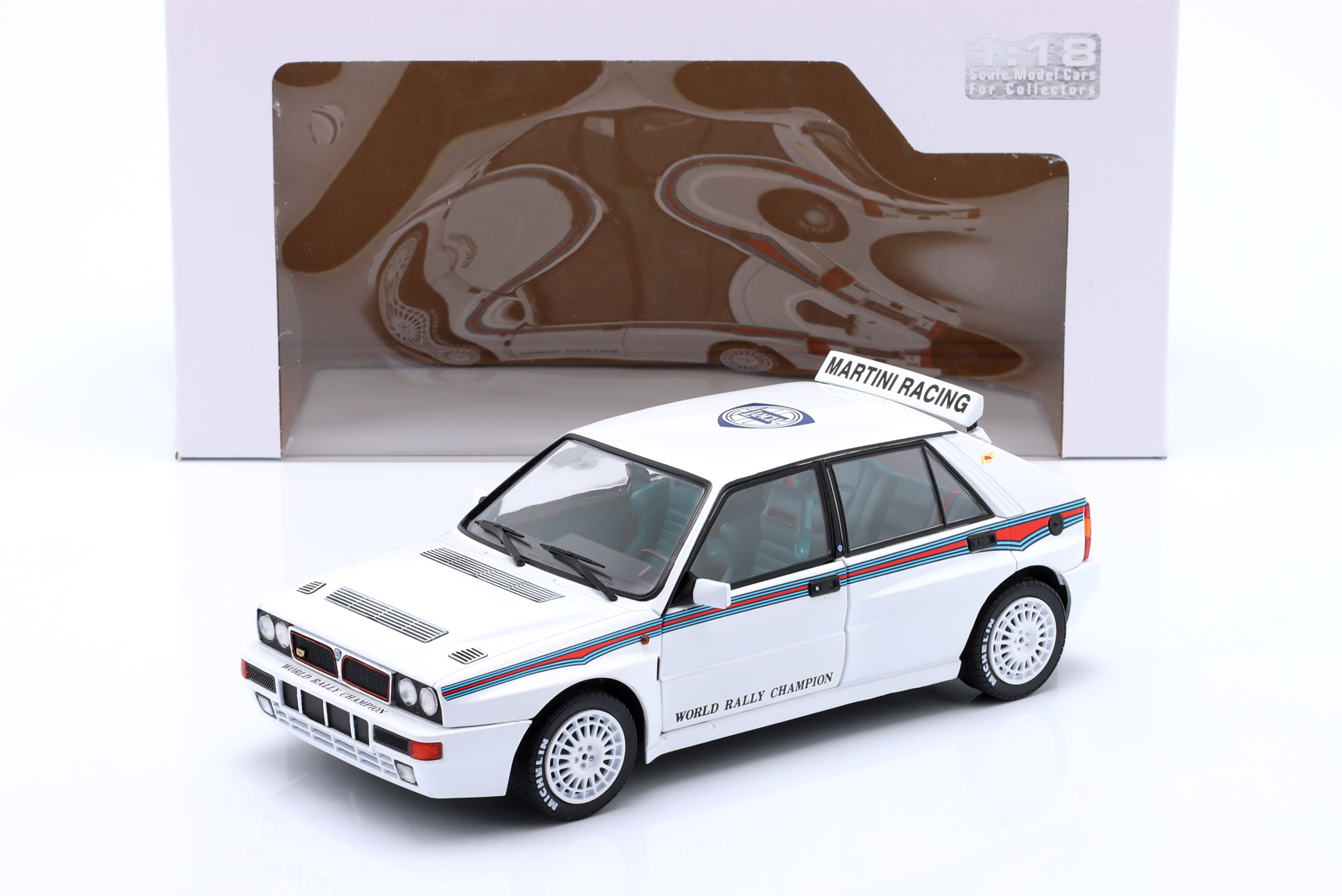 Solido Lancia Delta Hf Integrale Evo 1 “Martini 6” 1992 White 1:18
