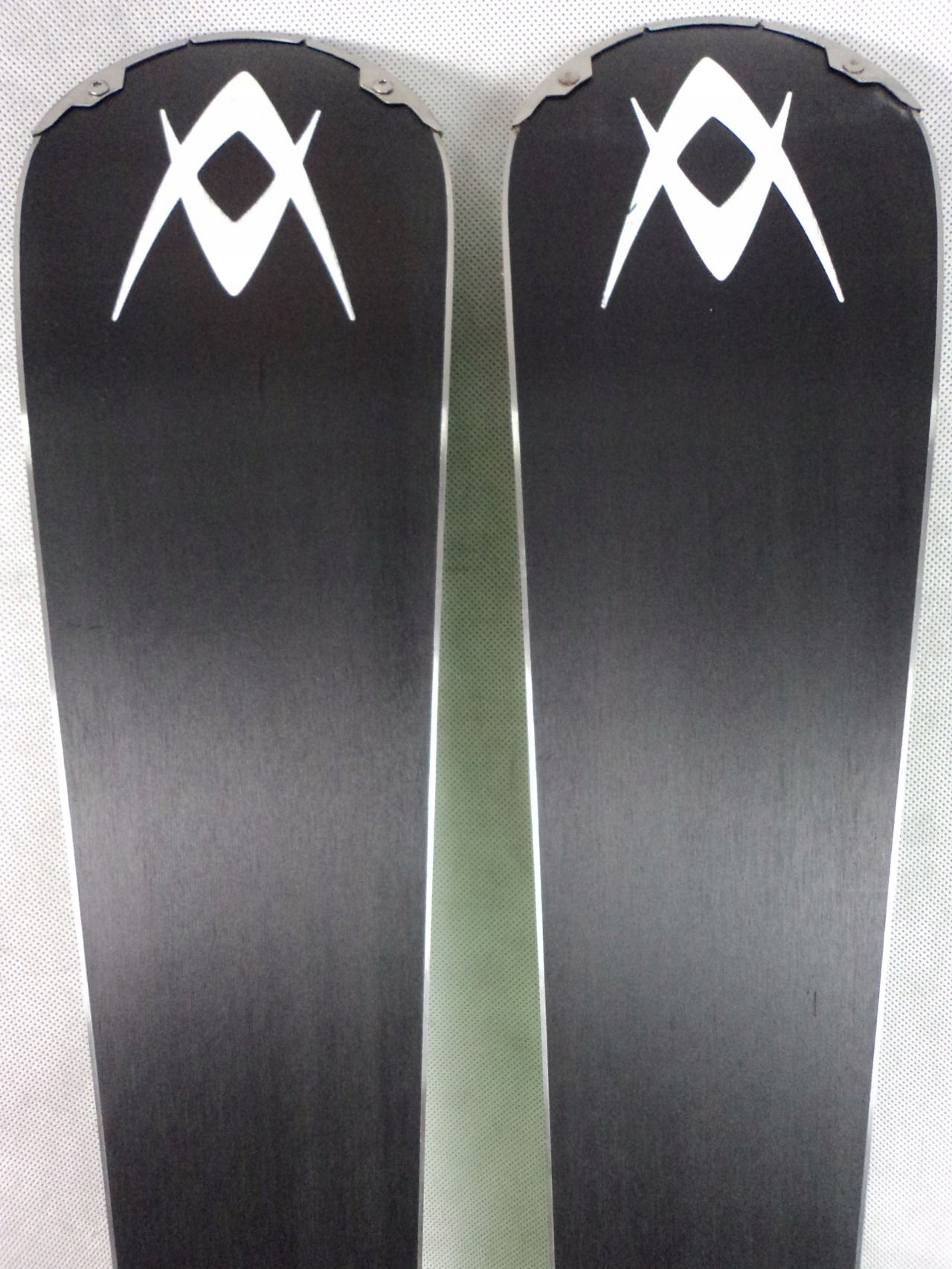 VOLKL CODE UVO XMOTION - 168 + SKI RZEP Twardość (flex) średnie