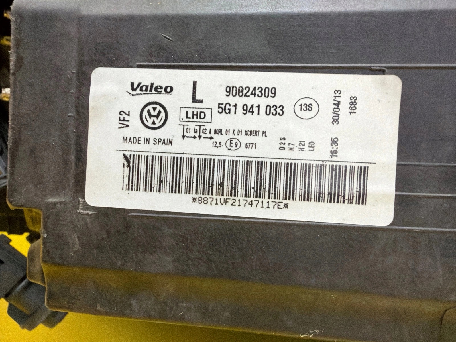 light left front VW Golf VII Bi-Xenon 5G1941033