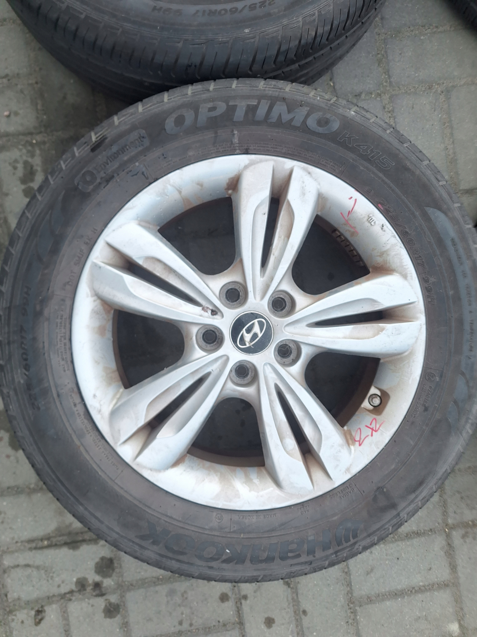 HYUNDAI IX35 09-15 discs + tyres 225/60 R17