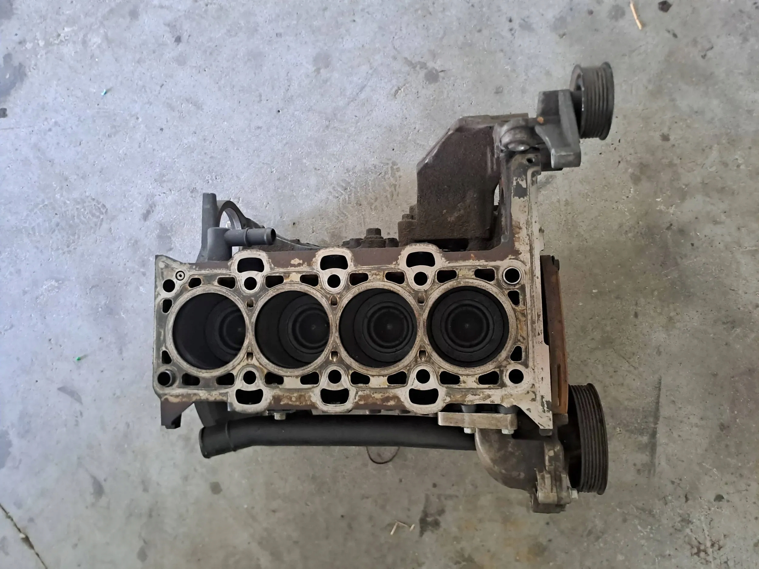 Hyundai ix35 12-15R 2.0 CRDI BLOK SILNIKA D4HA Z TŁOKAMI I KORBOWODY