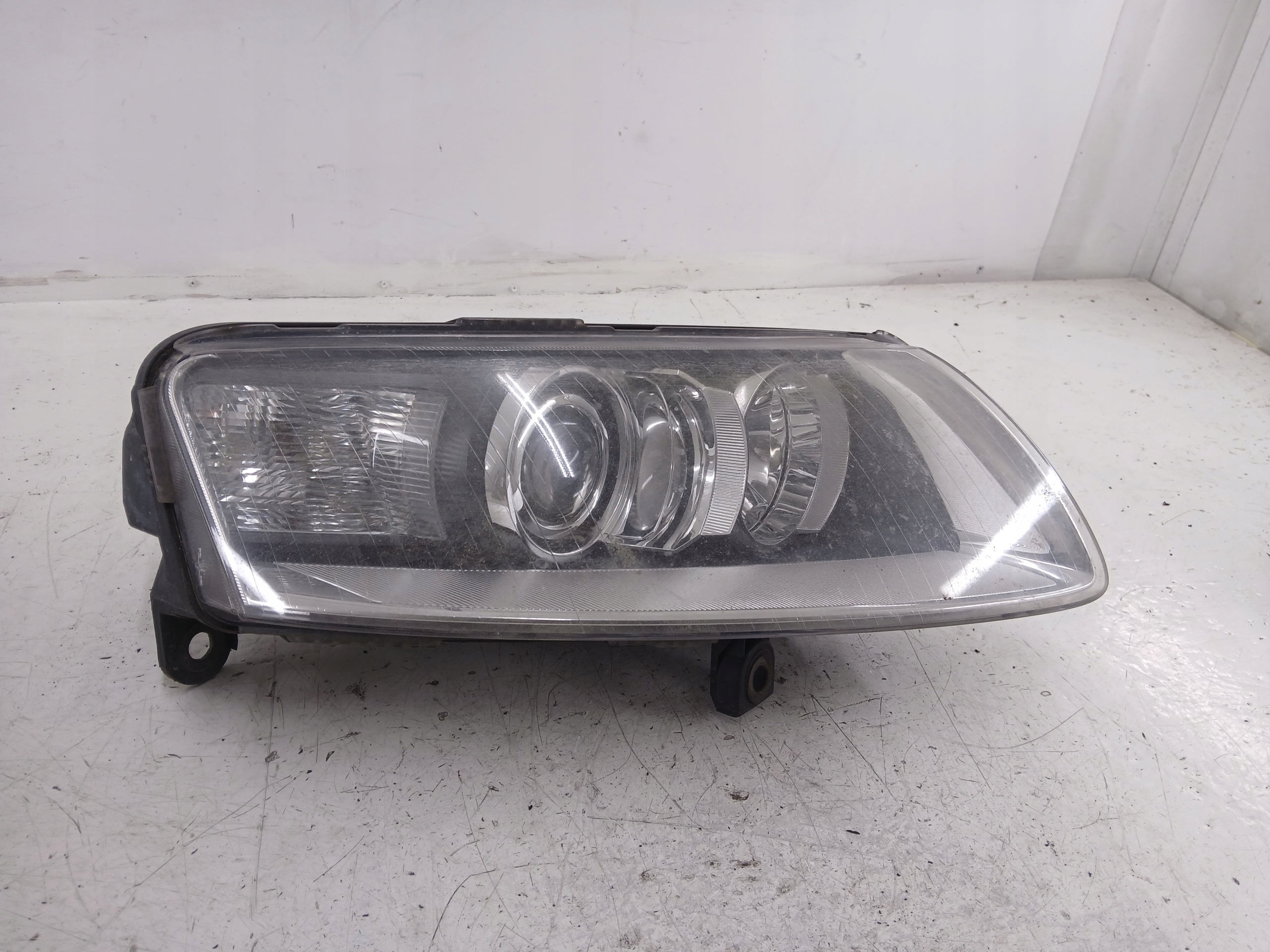 AUDI A6 C6 light right front XENON positioning control unit EUROPA