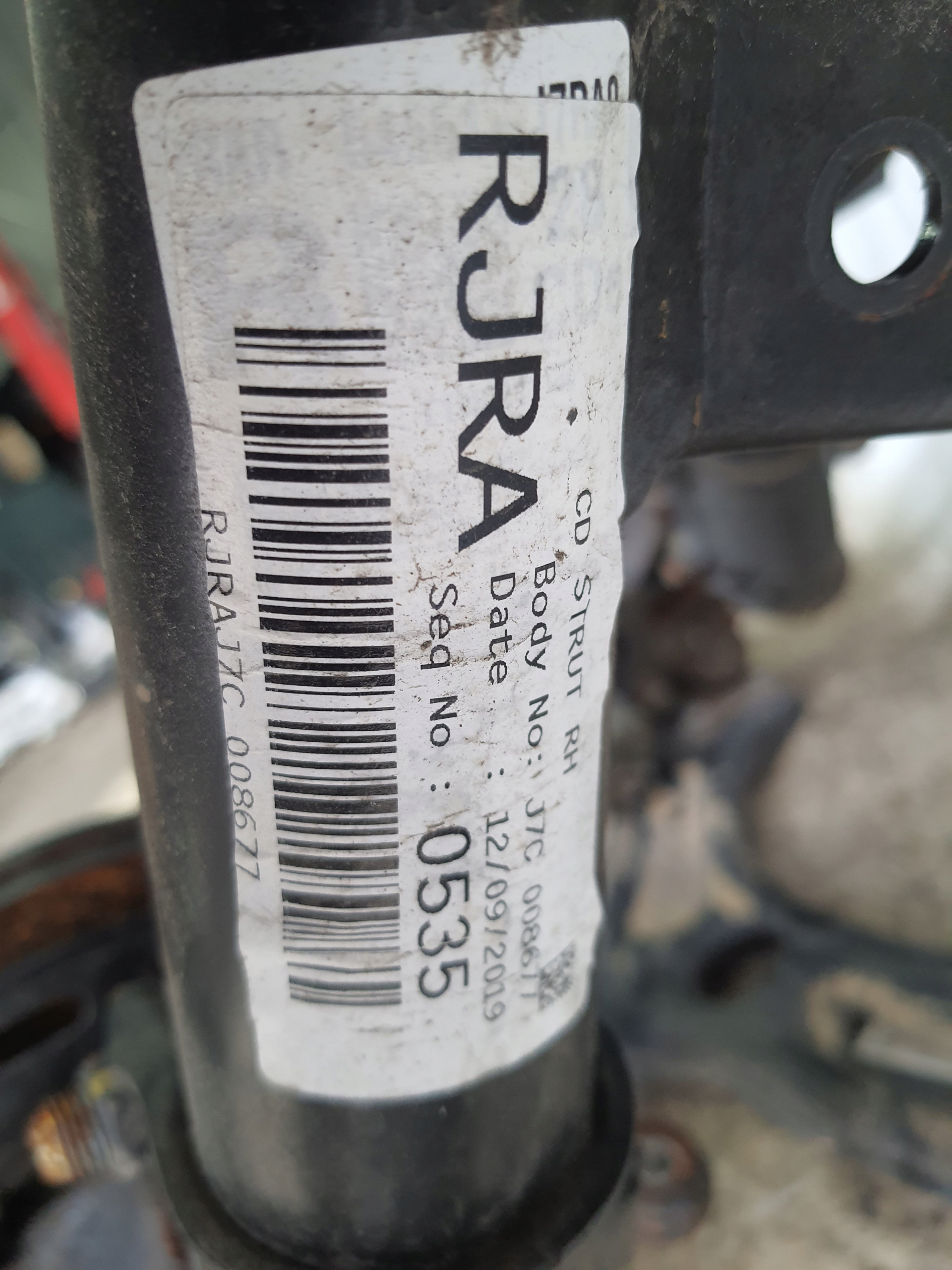 KIA XCEED 19-> MACPHERSO swing arm right