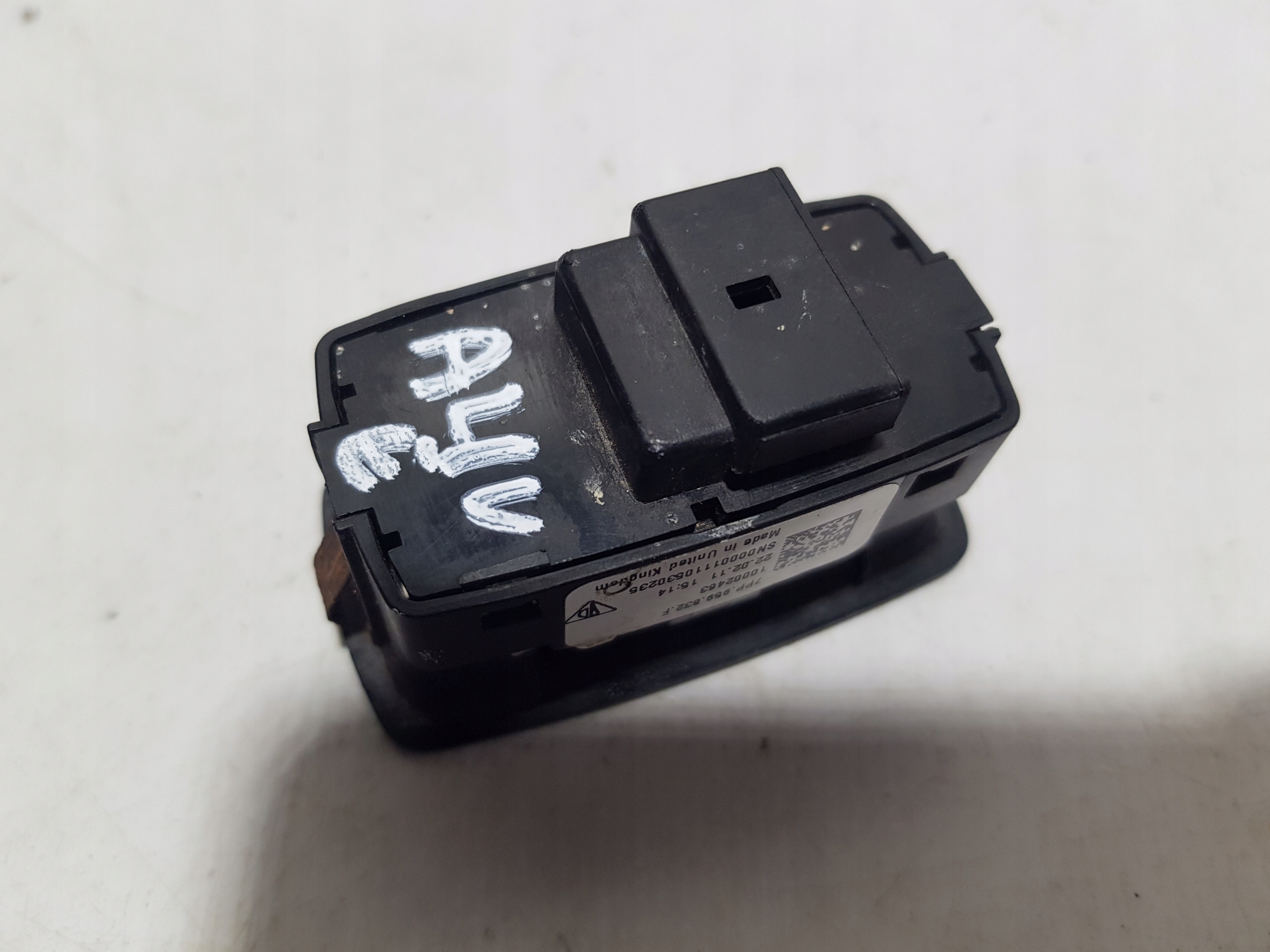 button DOMYKANIA bonnet PORSCHE CAYENNE II 7P5 7PP959832F