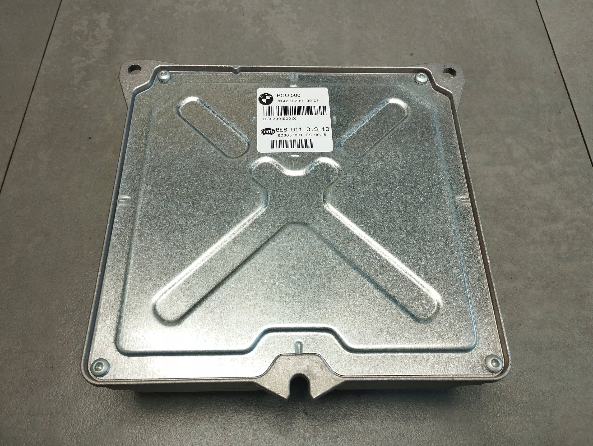 BMW 7 G11 modul ECU 8ES011019