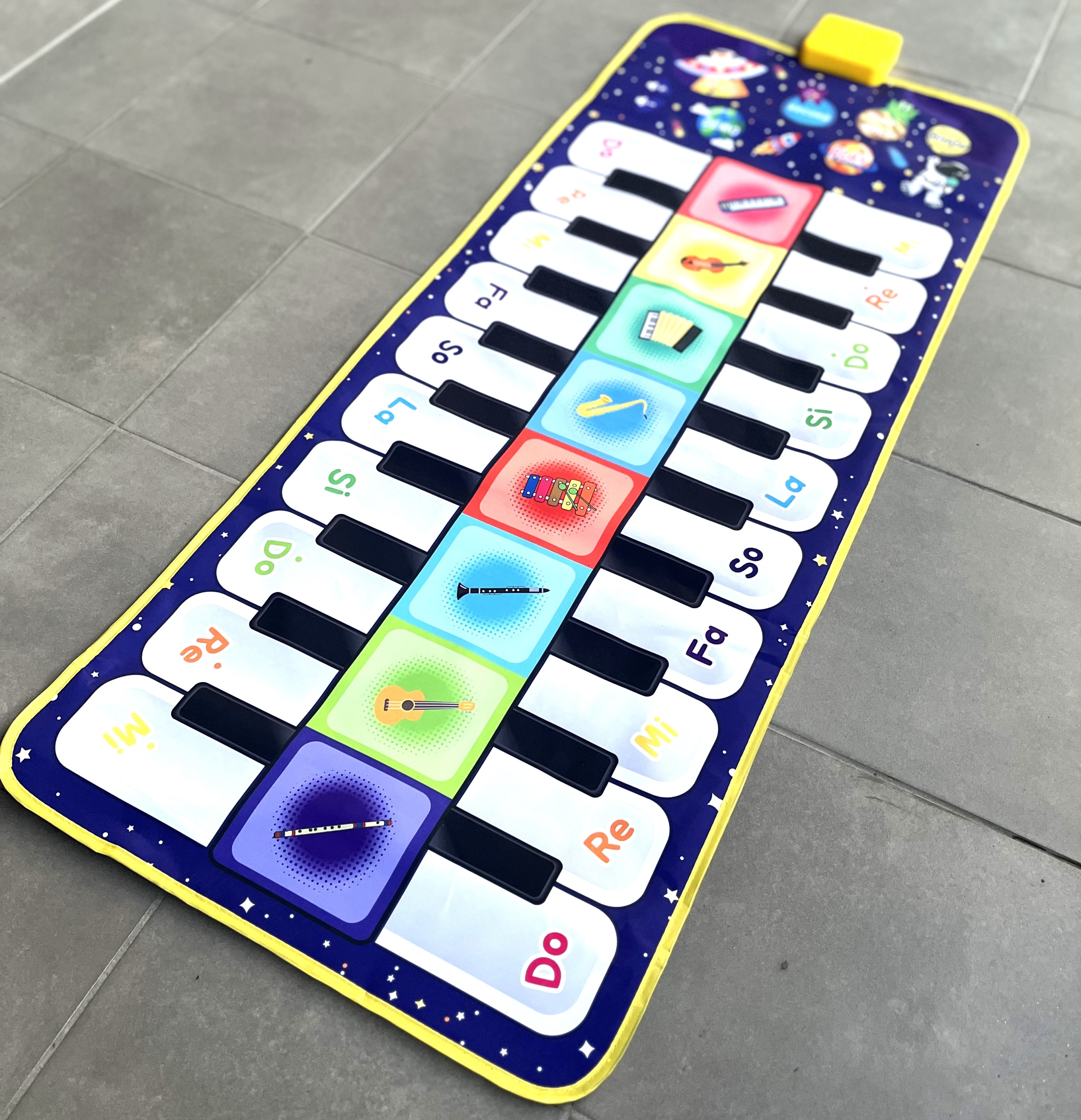 MATA MUZYCZNA INTERAKTYWNA DO TAŃCZENIA PIANINKO GRA TANECZNA ZRĘCZNOŚCIOWA Kod producenta 5901801508342