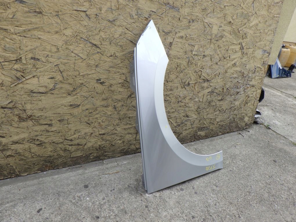 SKODA OCTAVIA 4 IV 5E3 20- fender right front