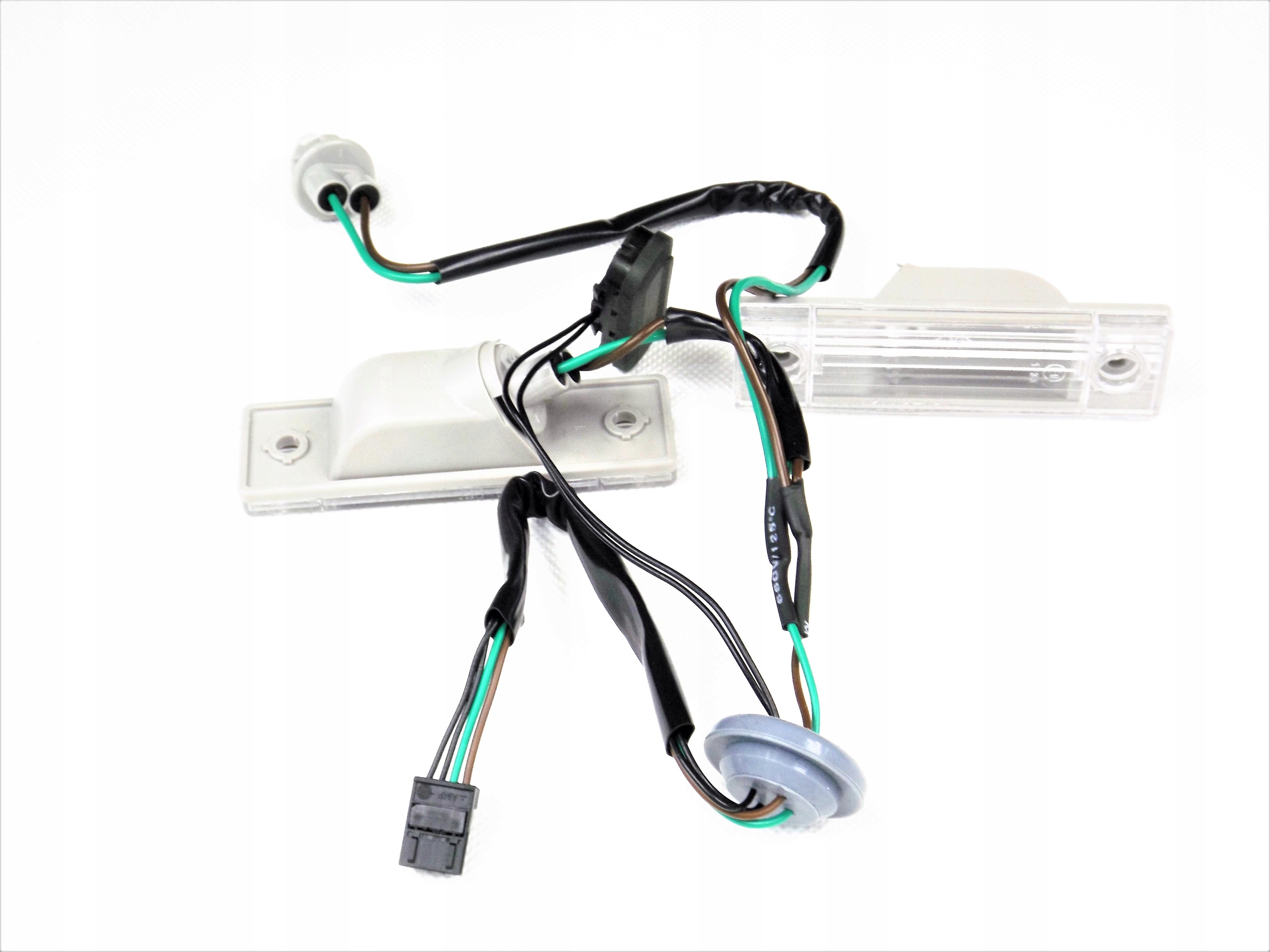 PRZYCISK KLAMKI KLAPY BAGAŻNIK CHEVROLET ORLANDO Numery katalogowe zamienników 13393912