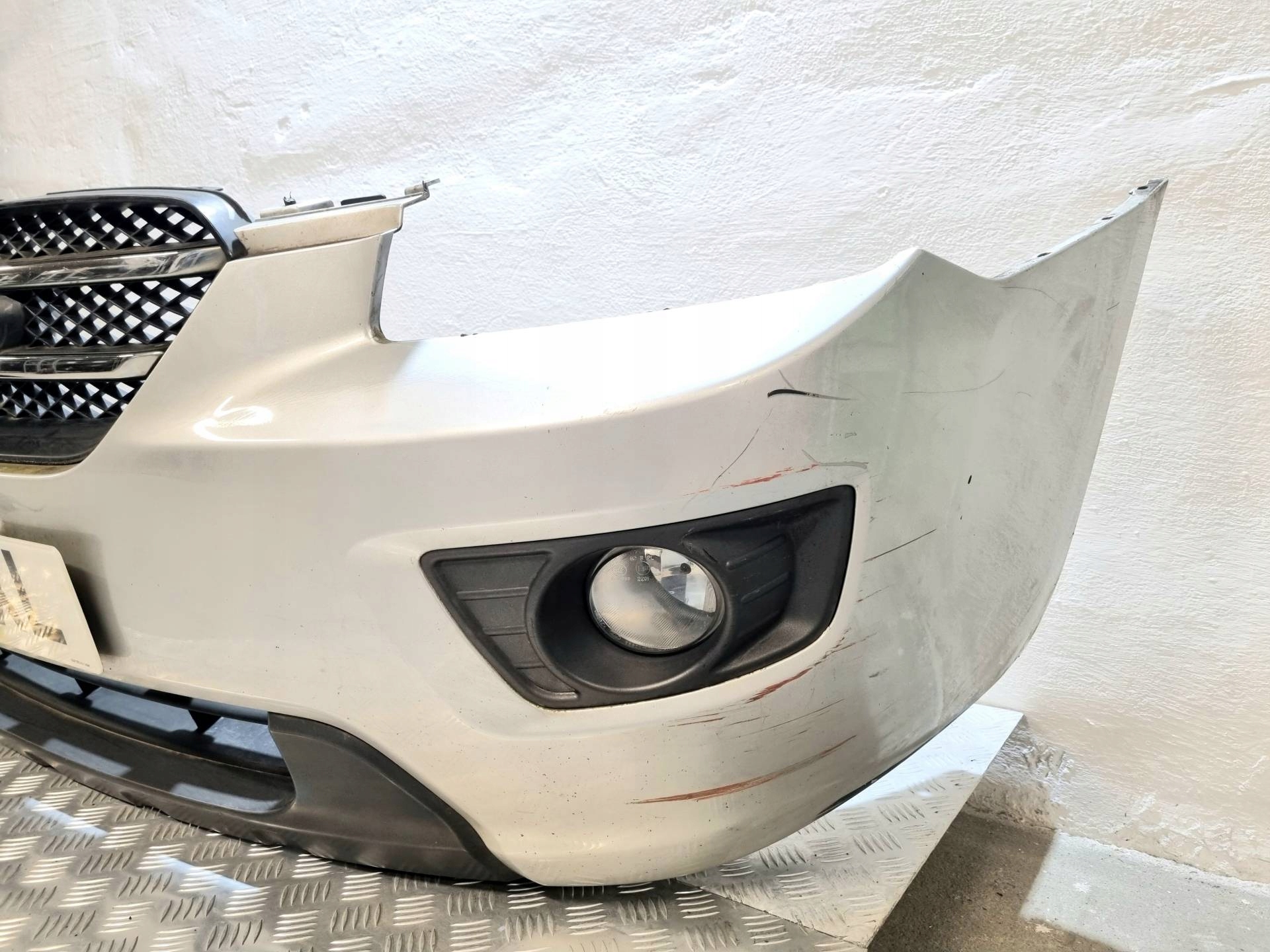 bumper front Kia Carens 2 FG 2009 865111D050
