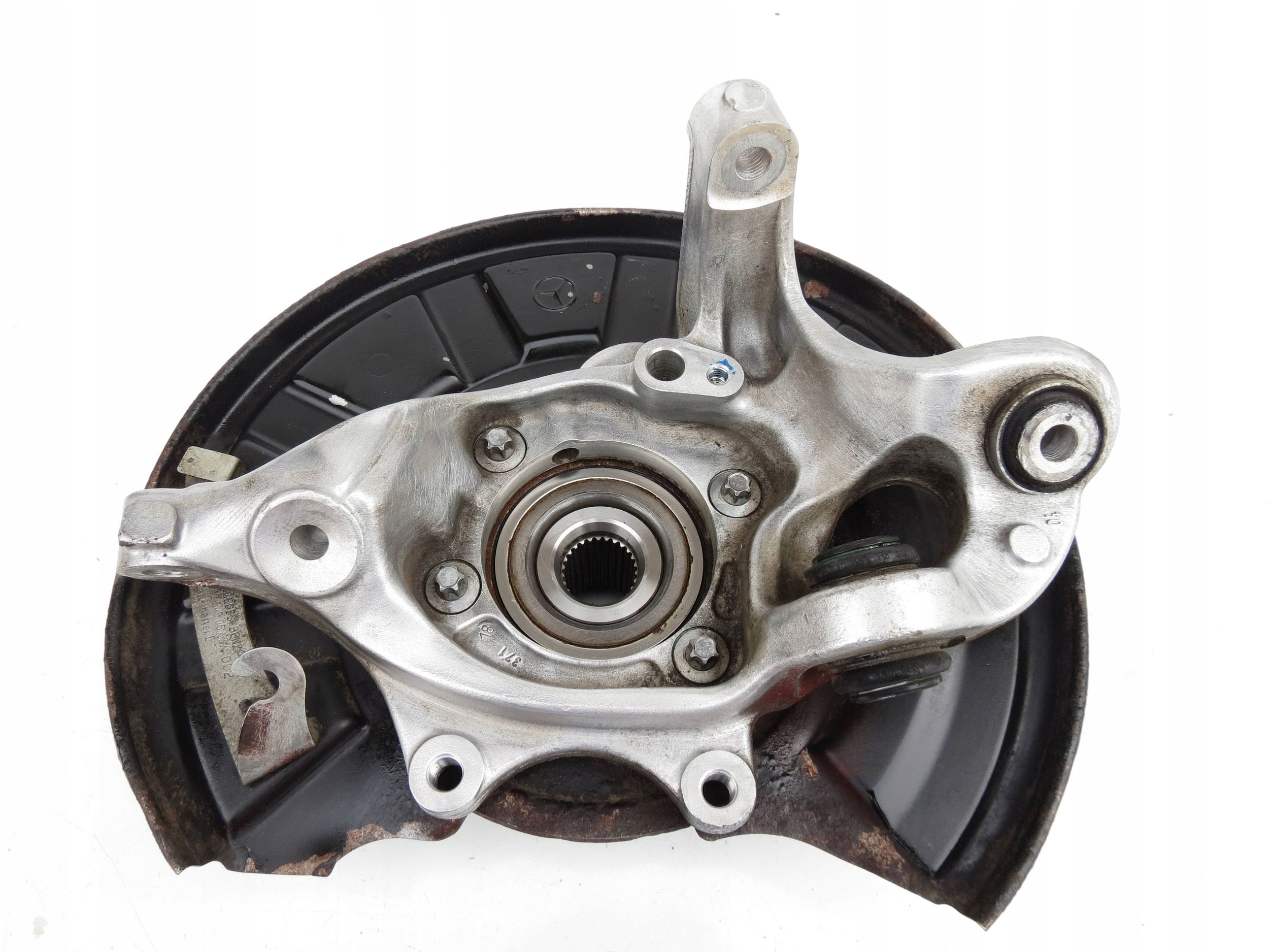 otoč čepu levá záď MERCEDES-BENZ CLS C218 AMG