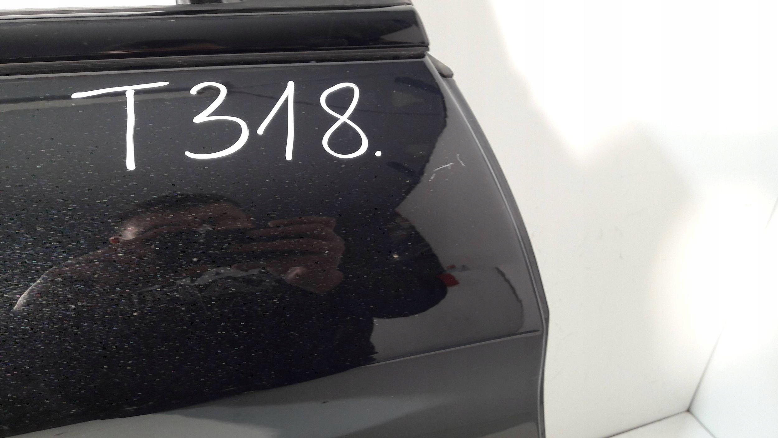 Alfa Romeo Stelvio door rear. right (T318)