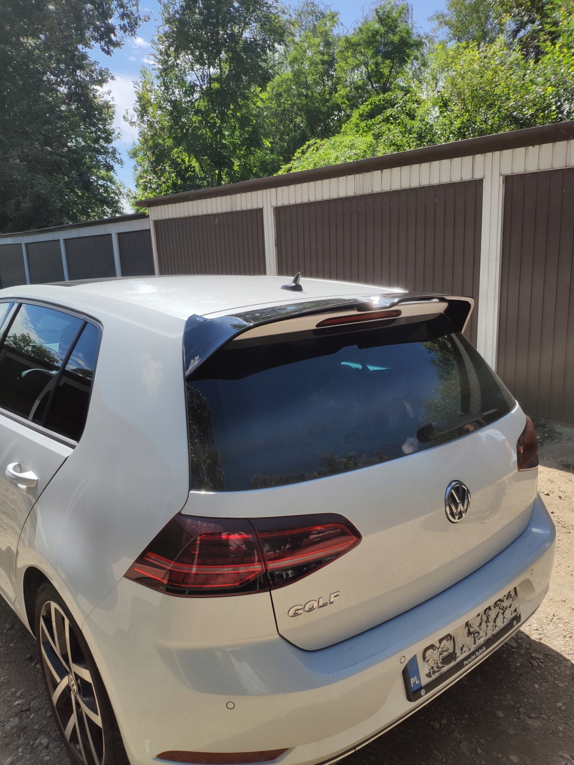 GOLF 7-7,5 STANDARD LOTKA SPOILER SPOJLER CZARNY POŁYSK Producent części Inny