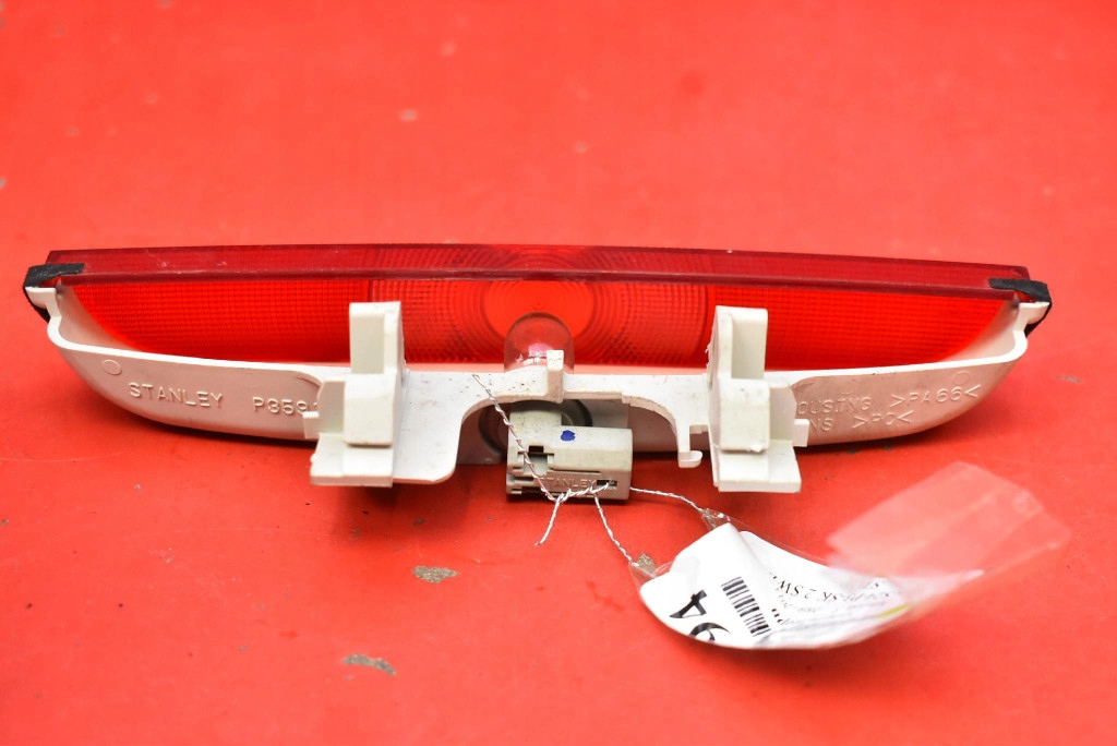 Leuchte STOPU STOP P3591 MAZDA 3 2 II BL 5D HB 09-13