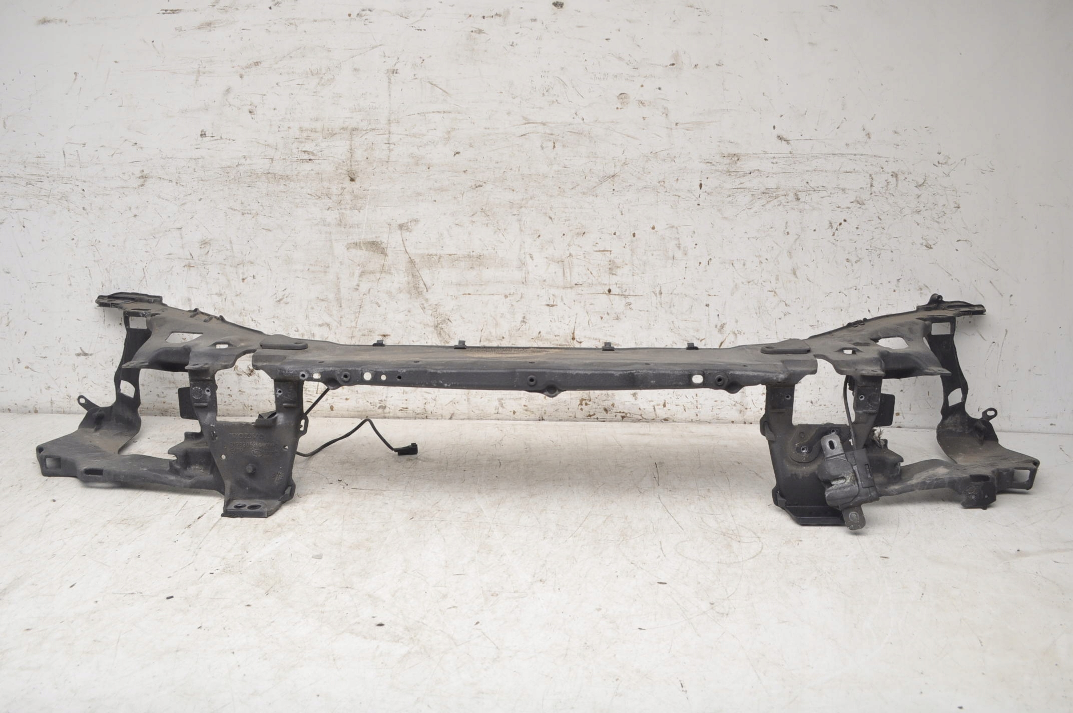 VOLVO S60 V60 PAS PRZEDNI WZMOCNIENIE ZAMKI KPL