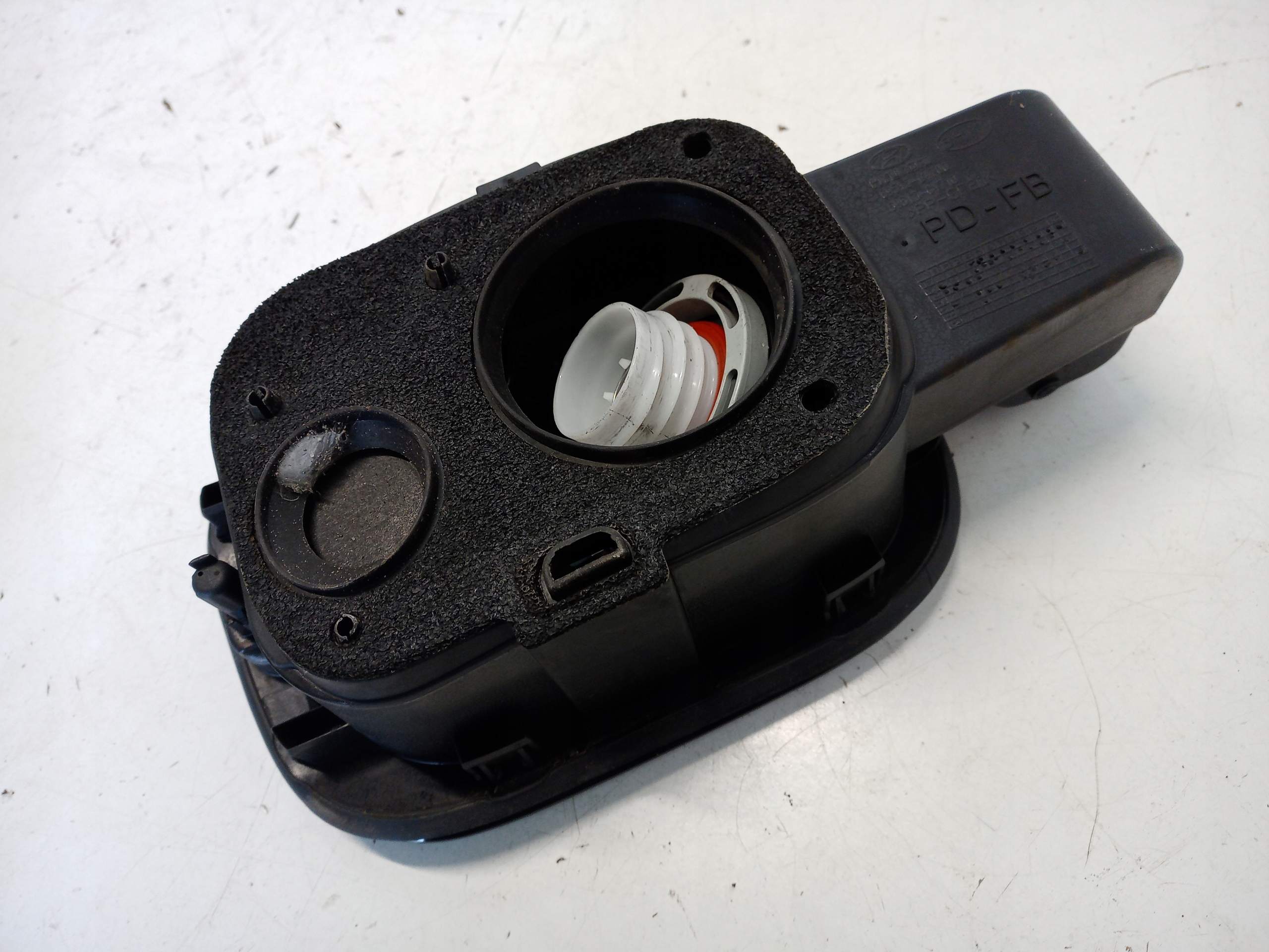 KLAPKA WLEWU PALIWA HYUNDAI I30 N Typ samochodu Samochody osobowe