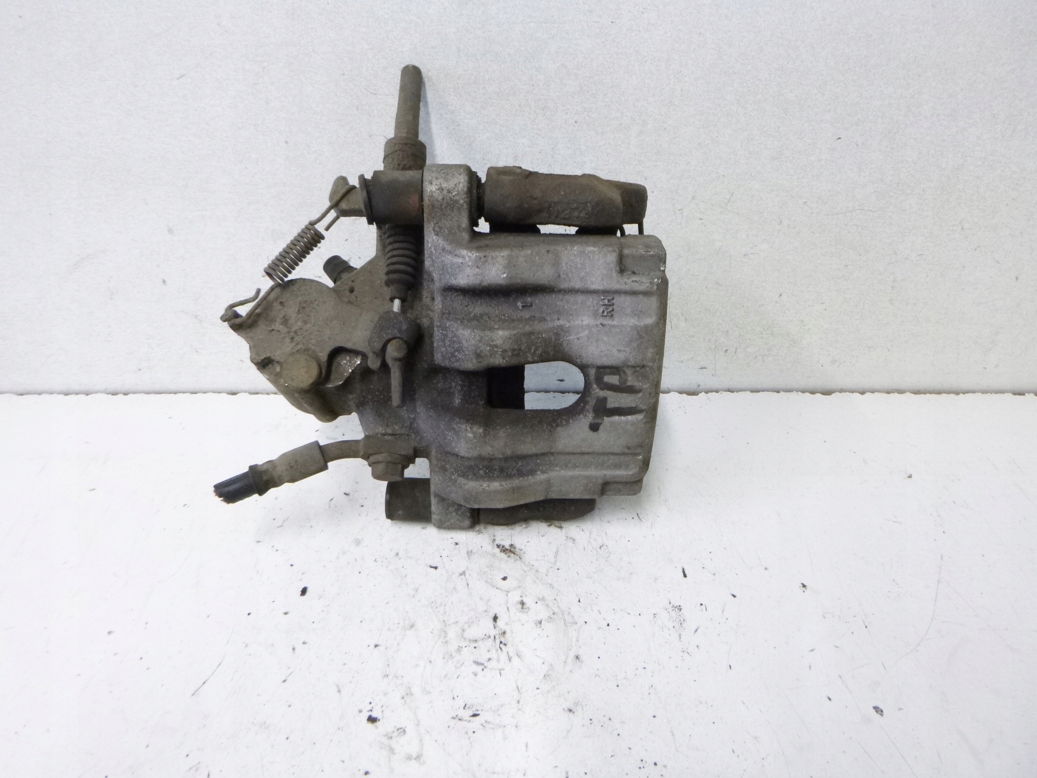 caliper brake rear part right Opel Vectra C 1.9CDTi 04r. KOMBI