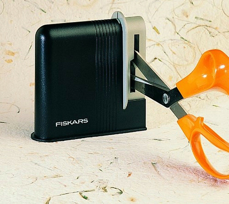 FISKARS Ostrzałka do nożyczek Clip-Sharp 1000812 Marka Fiskars