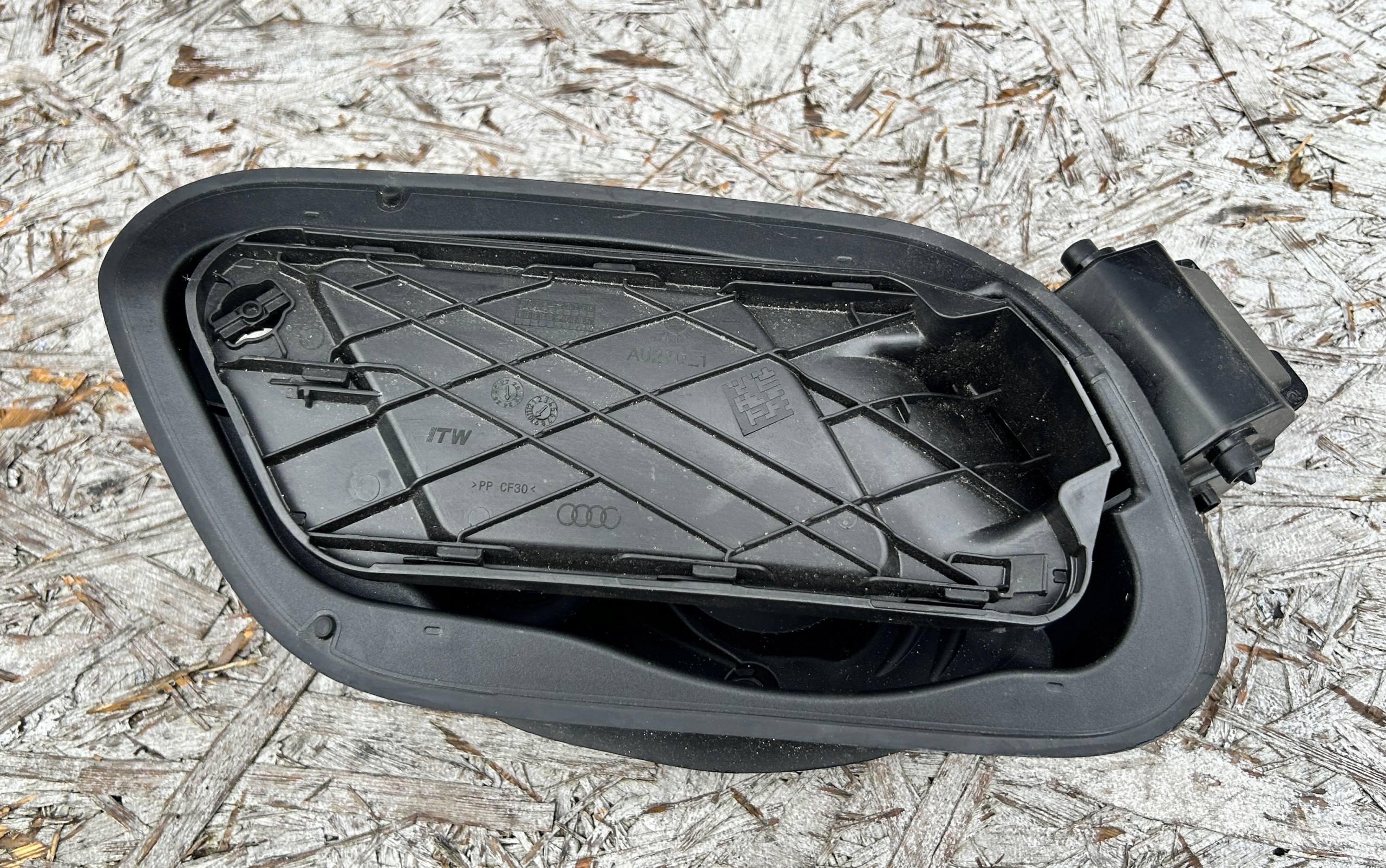 KLAPKA Tankklappe AUDI A1 II 82A 82A809906