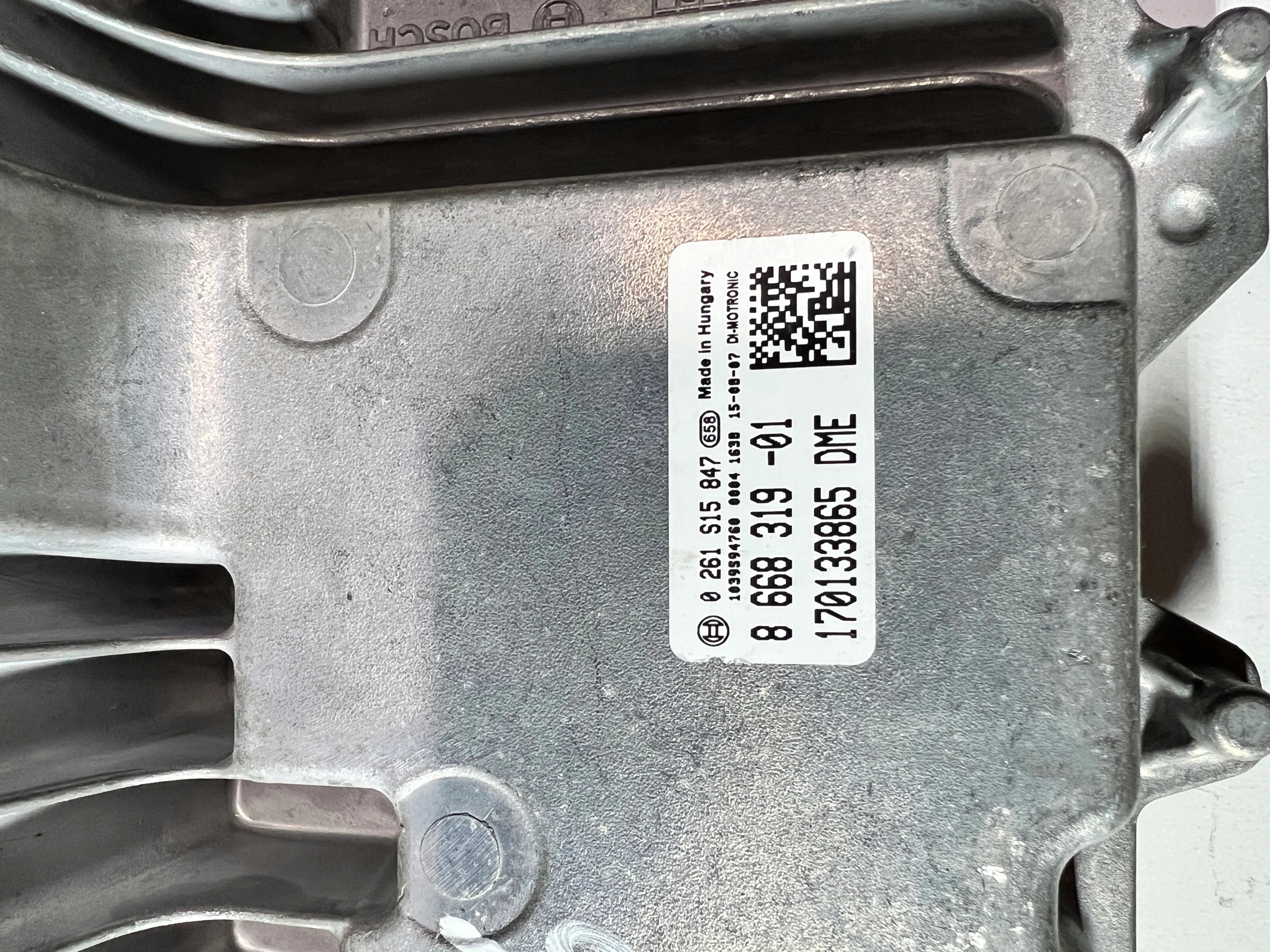BMW 2 ECU Computer 8668319 0261S15847 8668319-01 O