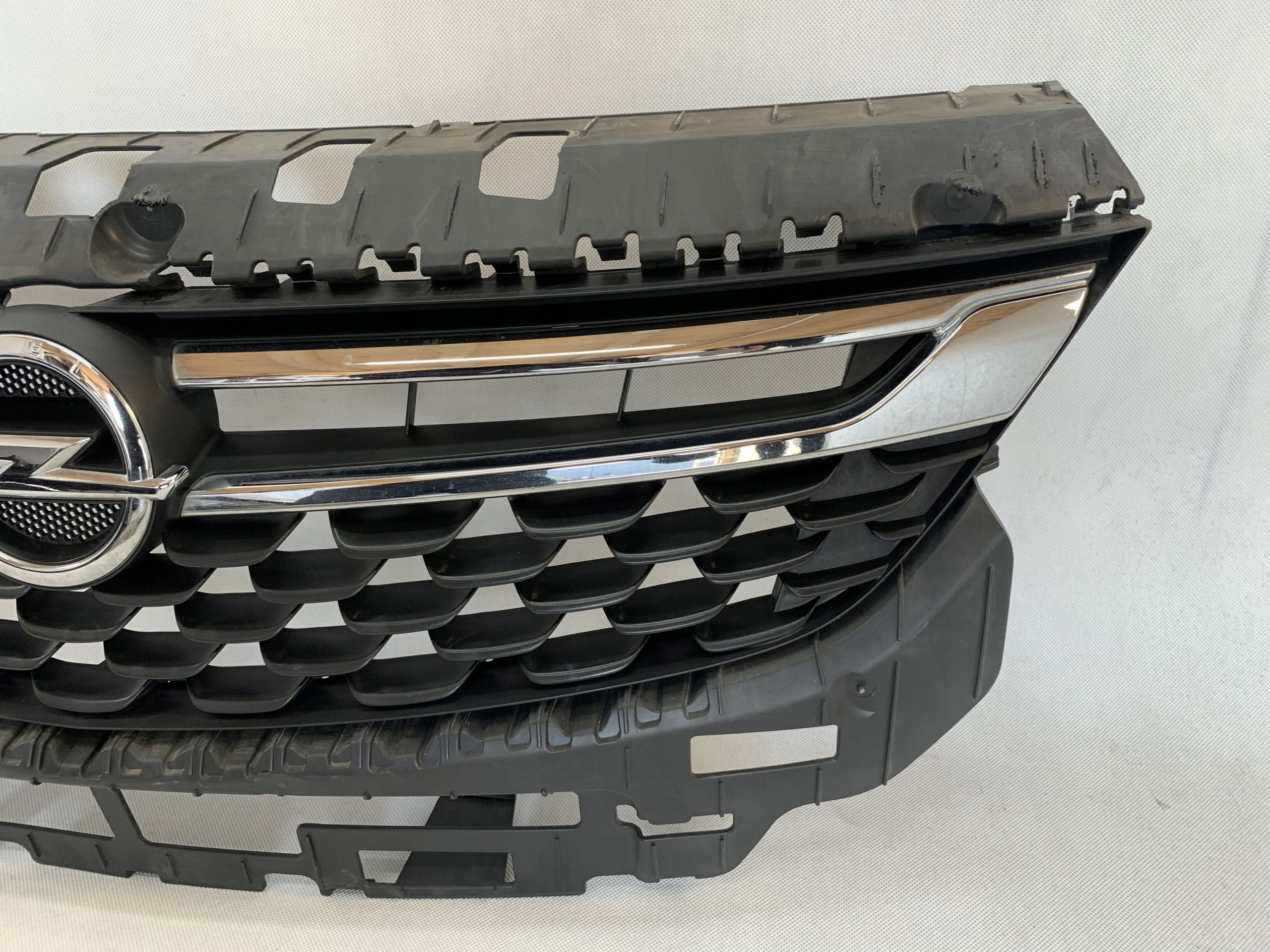 Grille Opel Astra 5 V K 17-19 13464791 02.26