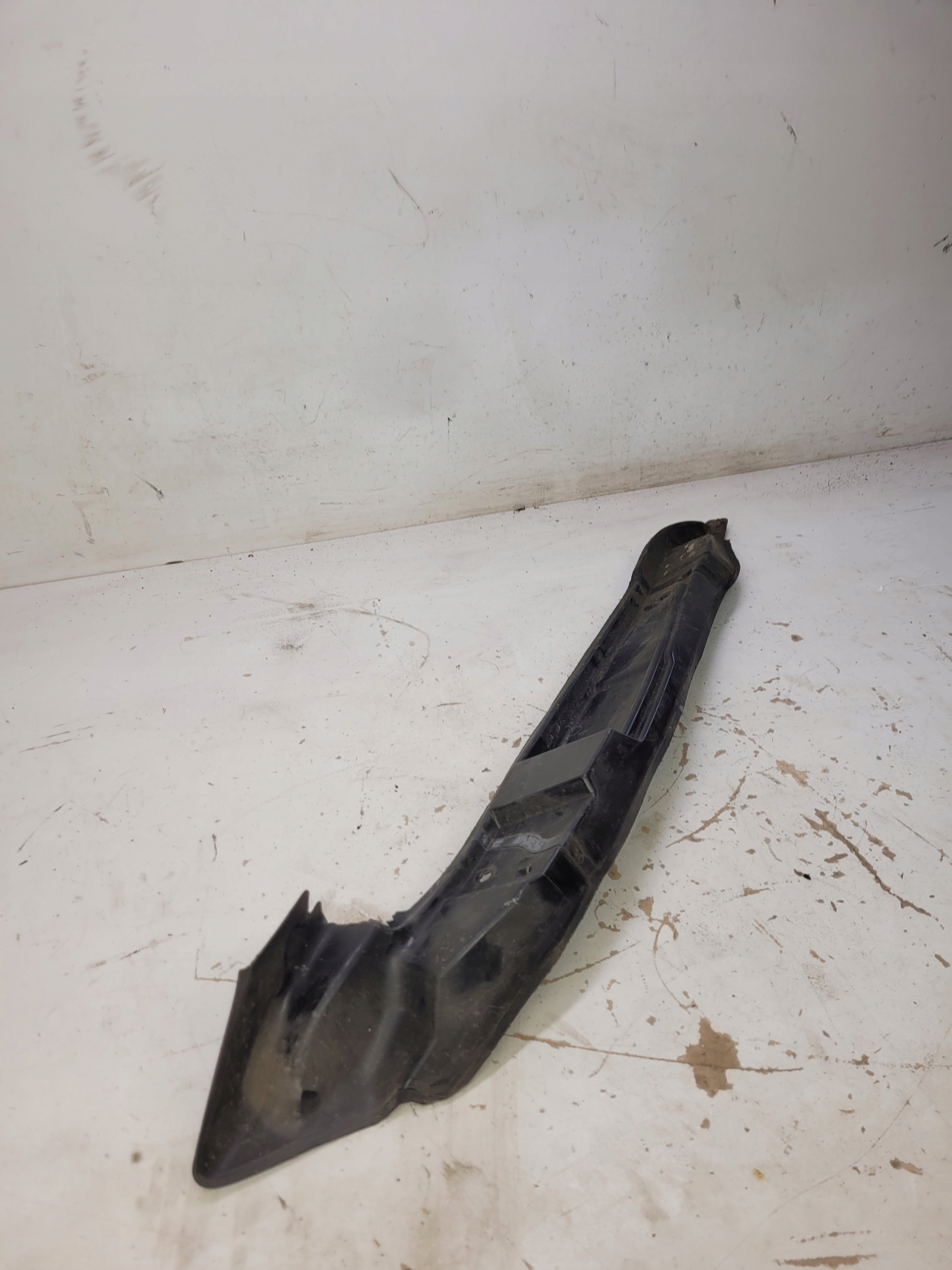 INSONORISATION AILE DROIT AUDI Q5 8R 8R0821112B