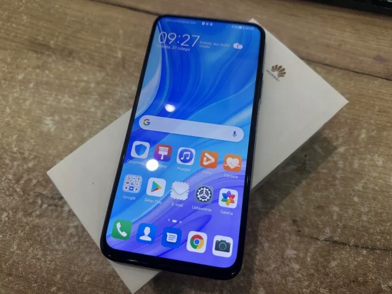 Смартфон Huawei P Smart Pro 6 ГБ / 128 ГБ 4G (LTE) черный