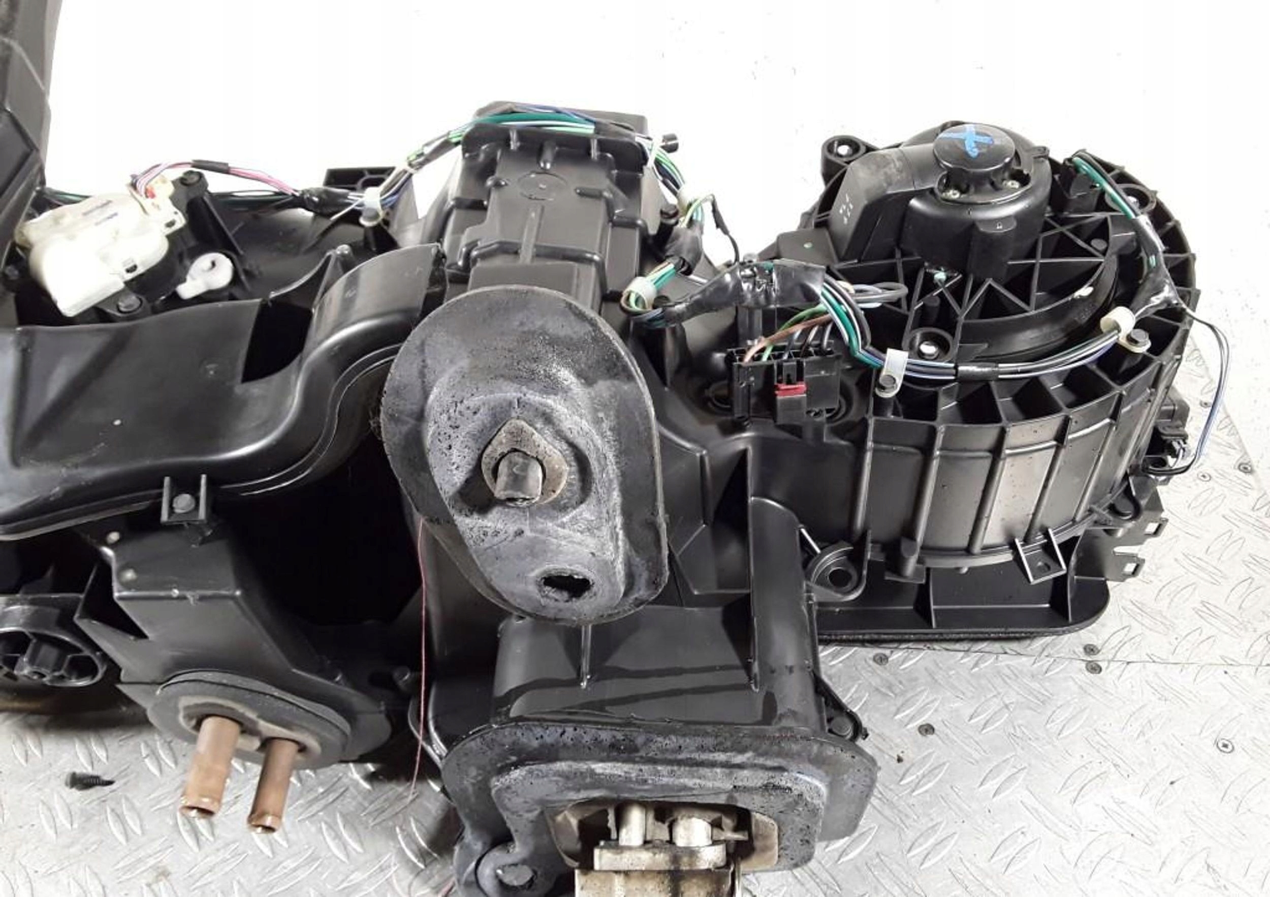 2002 CHRYSLER SEBRING (ST-22 - JR) Группа нагреватель 04885213AA