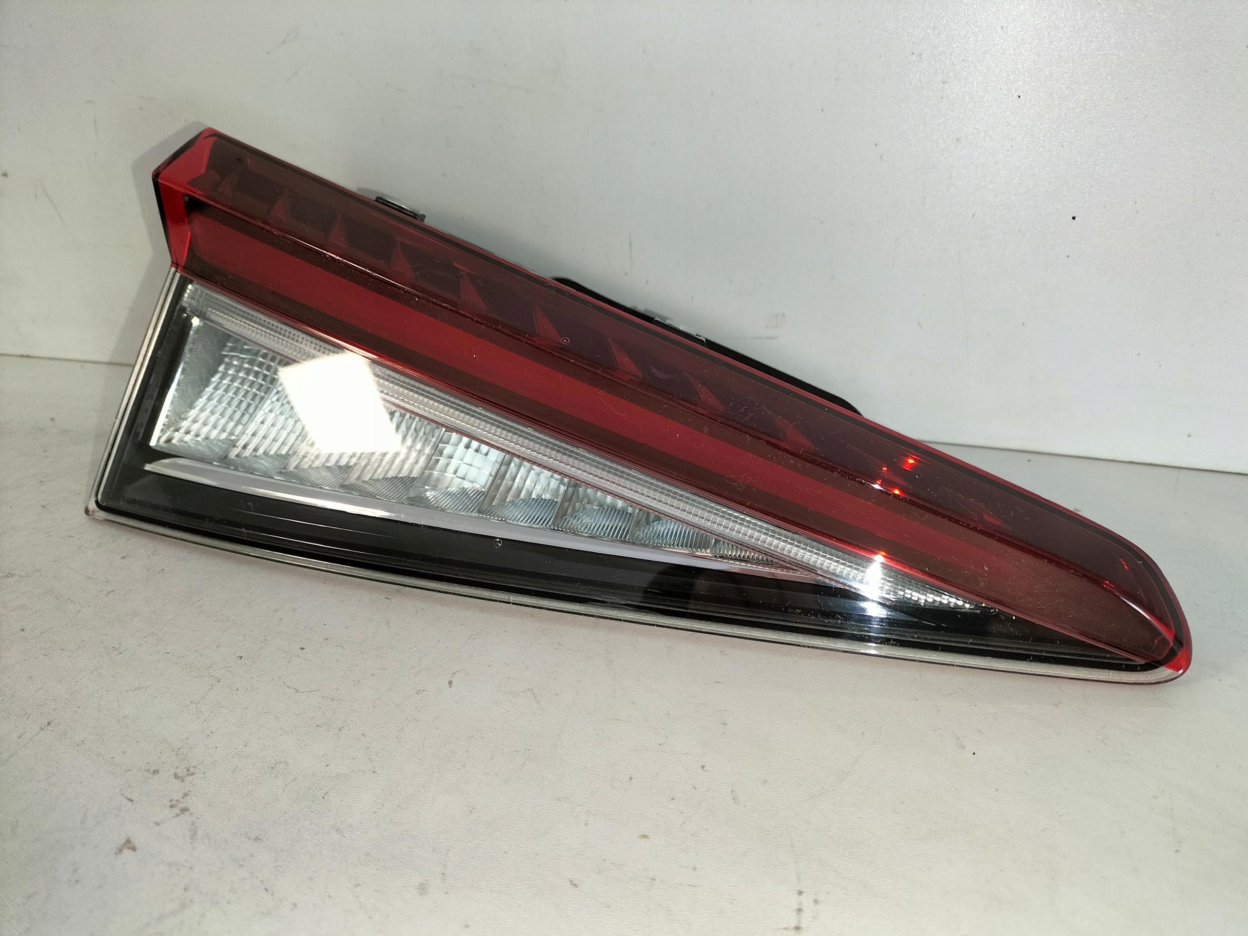 light rear rear part left SKODA ENYAQ 21- LED