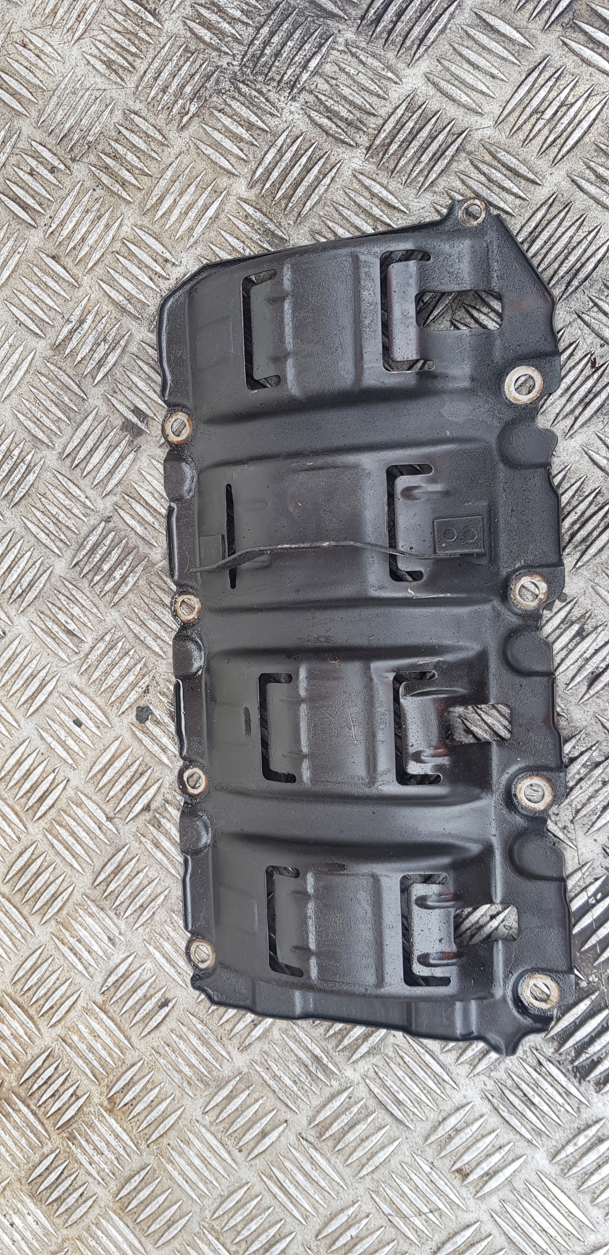 BMW E39 2.2 R6 Traversa MISKI OLEJOWEJ