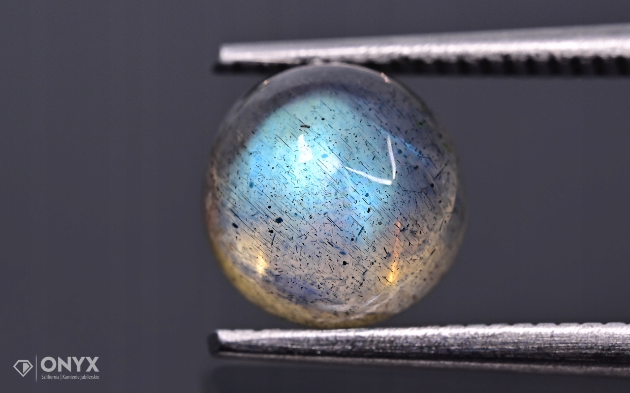 Labradorit kabošon A kulatý fi 7 mm