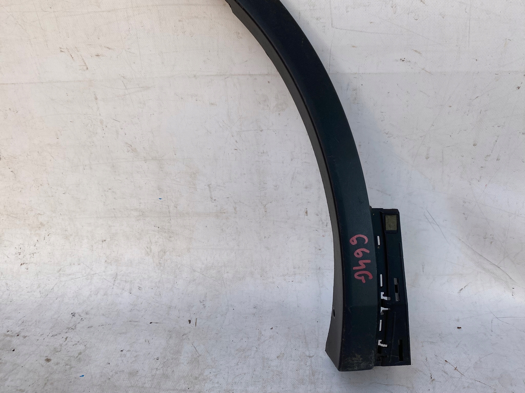 SEAT TARRACO 5FJ 18- moulding fender left front 5FJ854731