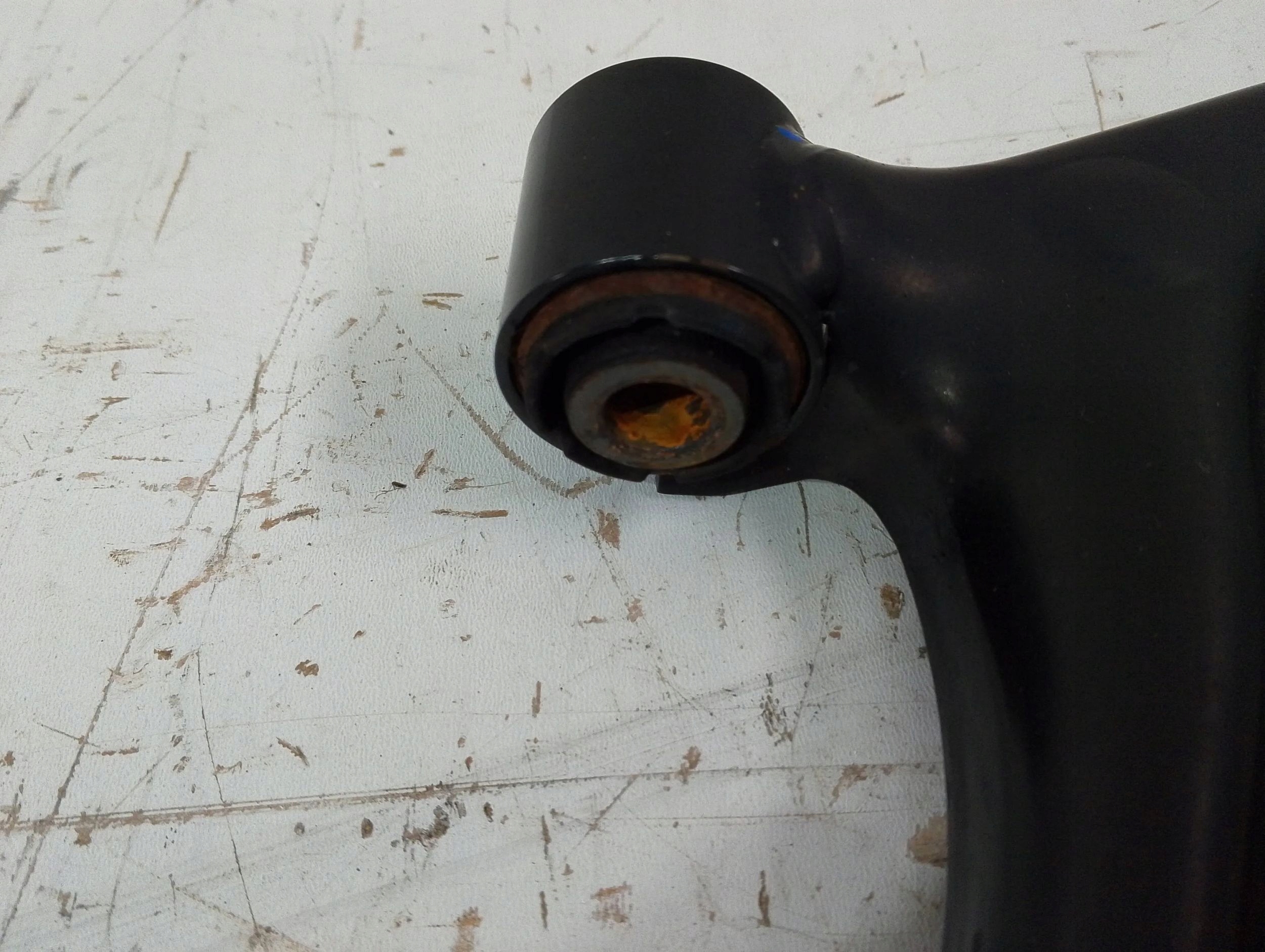 Ford Fiesta arm front H1BC-3042R