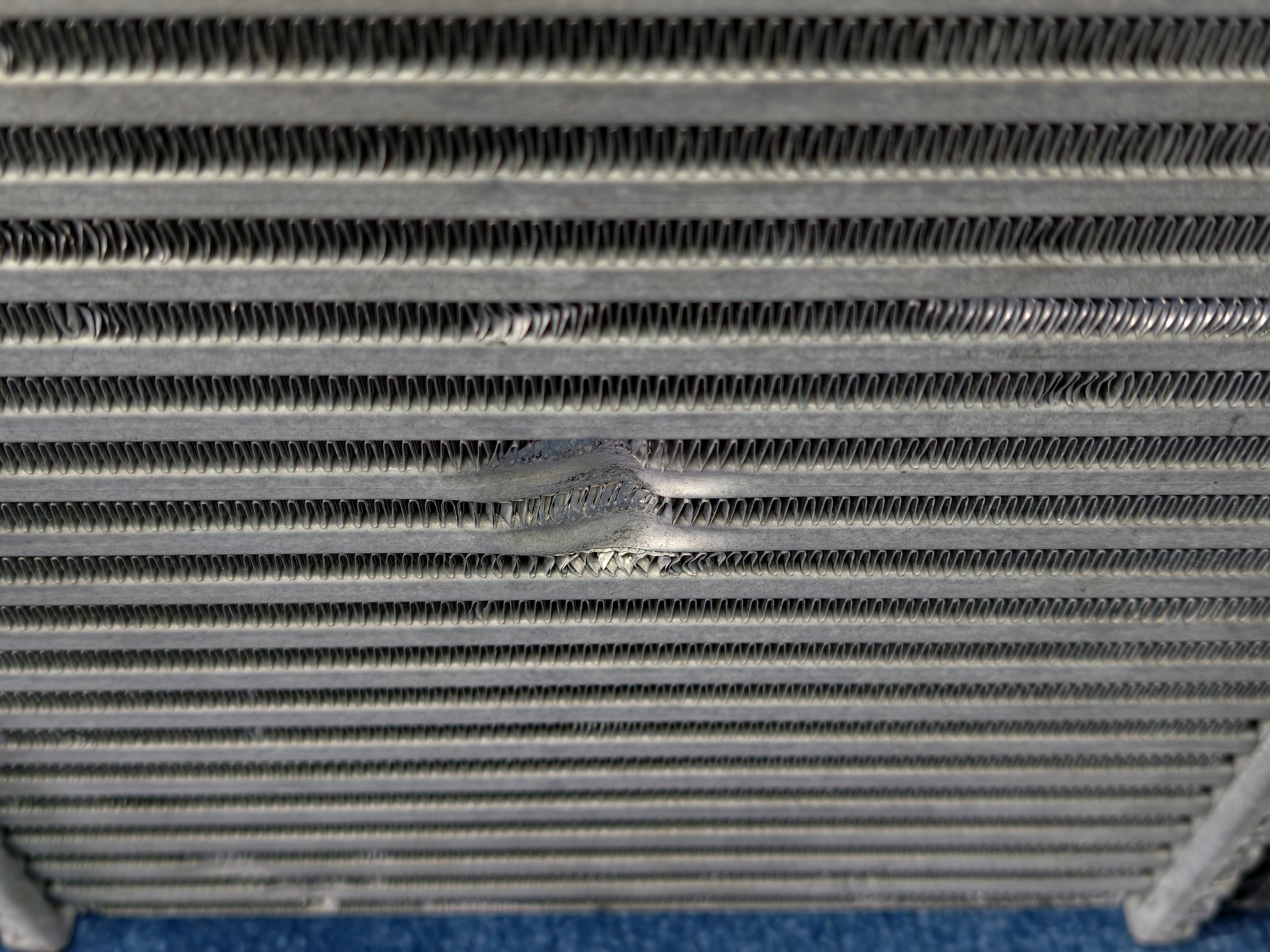AUDI VW PORSCHE 3.0 TDI intercooler right original 4M00145804AP OPIS!
