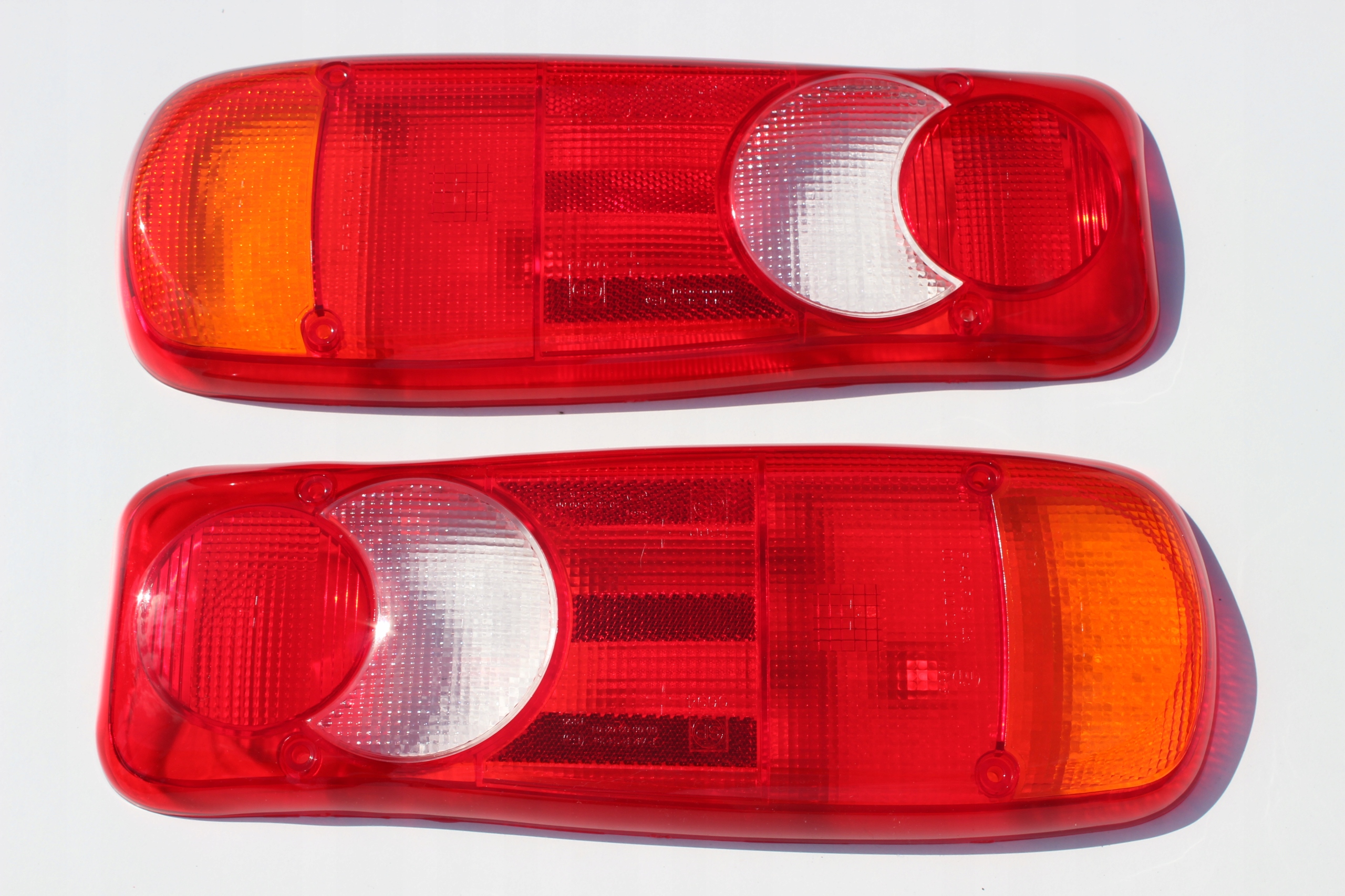 KLOSZ LAMPY TYŁ LAWETA VW T5 DOKA BOXER SKRZYNIA