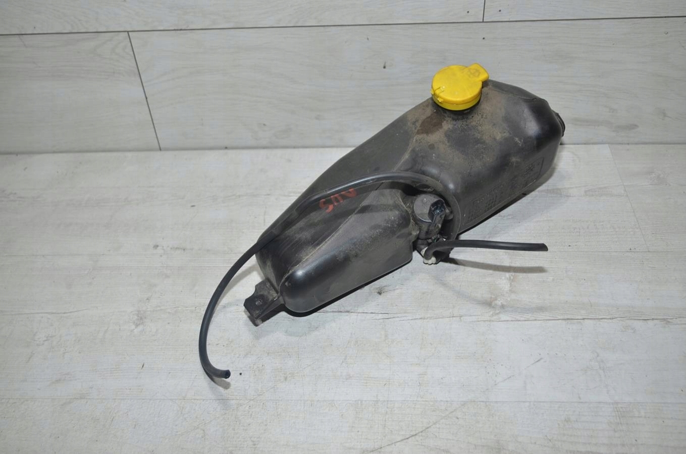 tank pump washers Dacia Duster II 18r