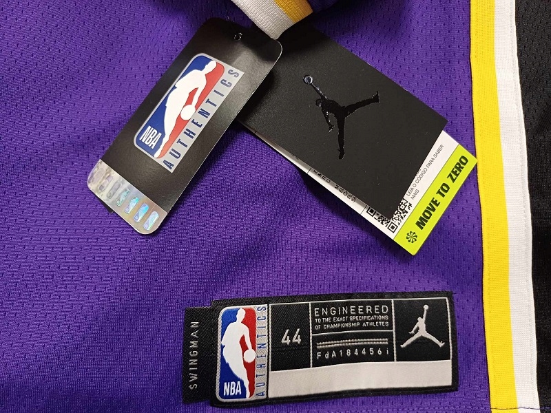 KOSZULKA NIKE NBA LOS ANGELES LAKERS LEBRON JAMES SWINGMAN ROZMIAR M Marka Nike