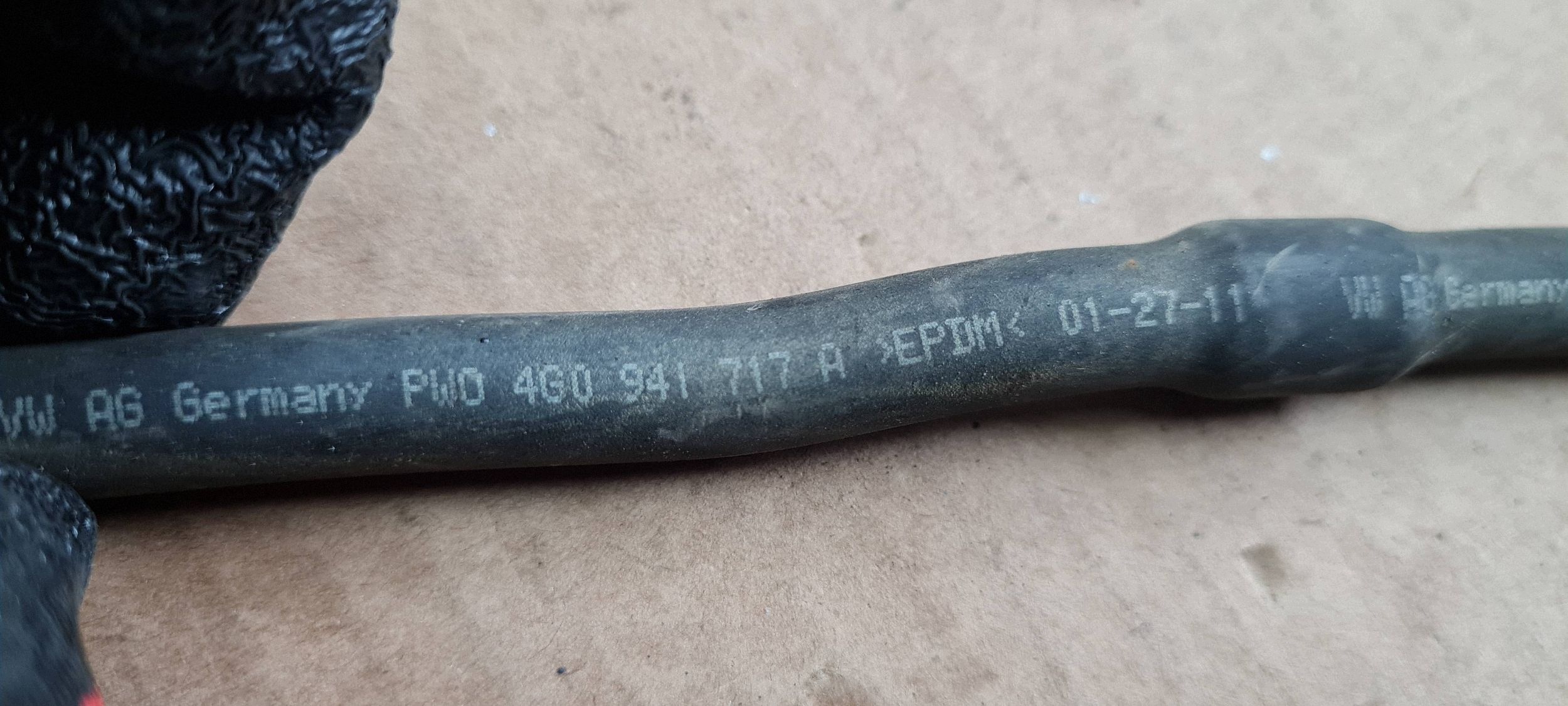 A6 C7 4G ODPOWIETRZNIK hose lights left left front 4G0941717A
