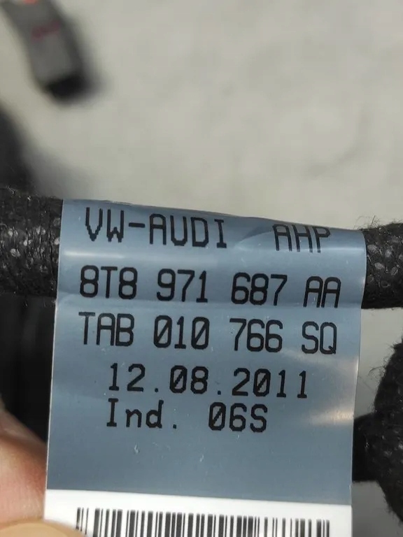 Audi A5 8T bundle door left rear part 8T8971687AA