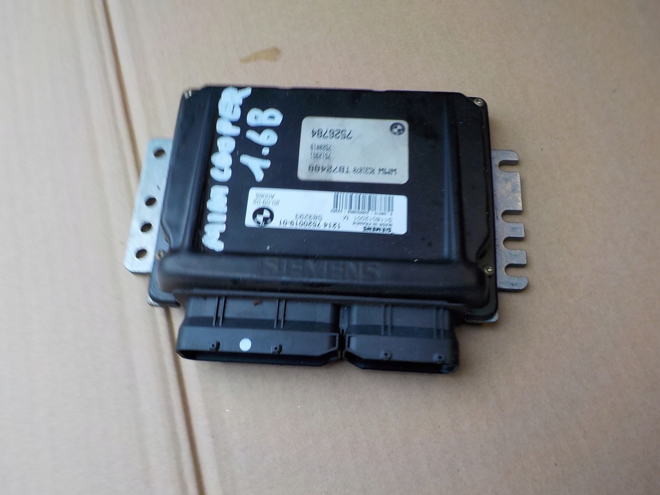 control unit of the engine mini cooper r50 1,6 7526784
